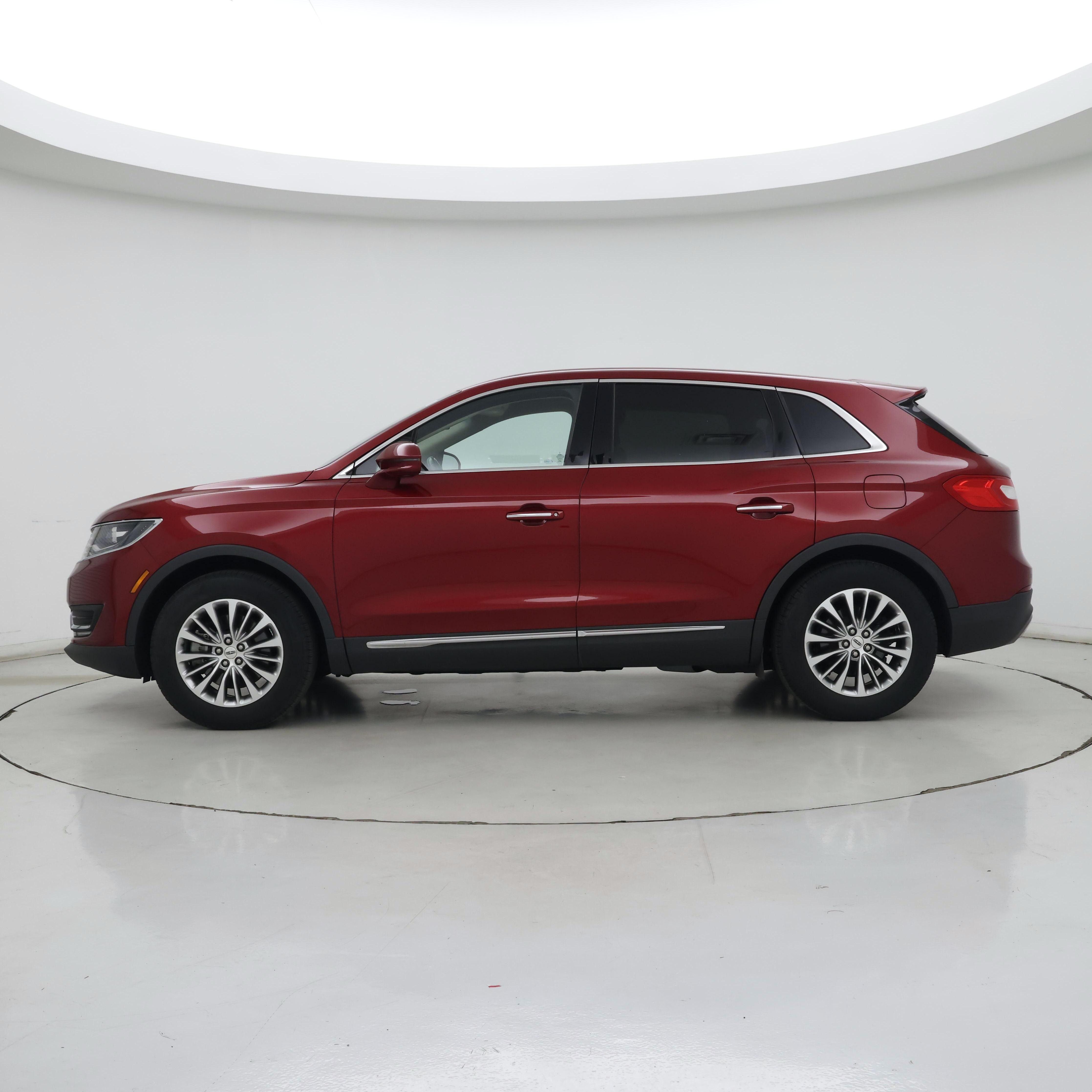 Thumbnail: 2018 Lincoln MKX - 3