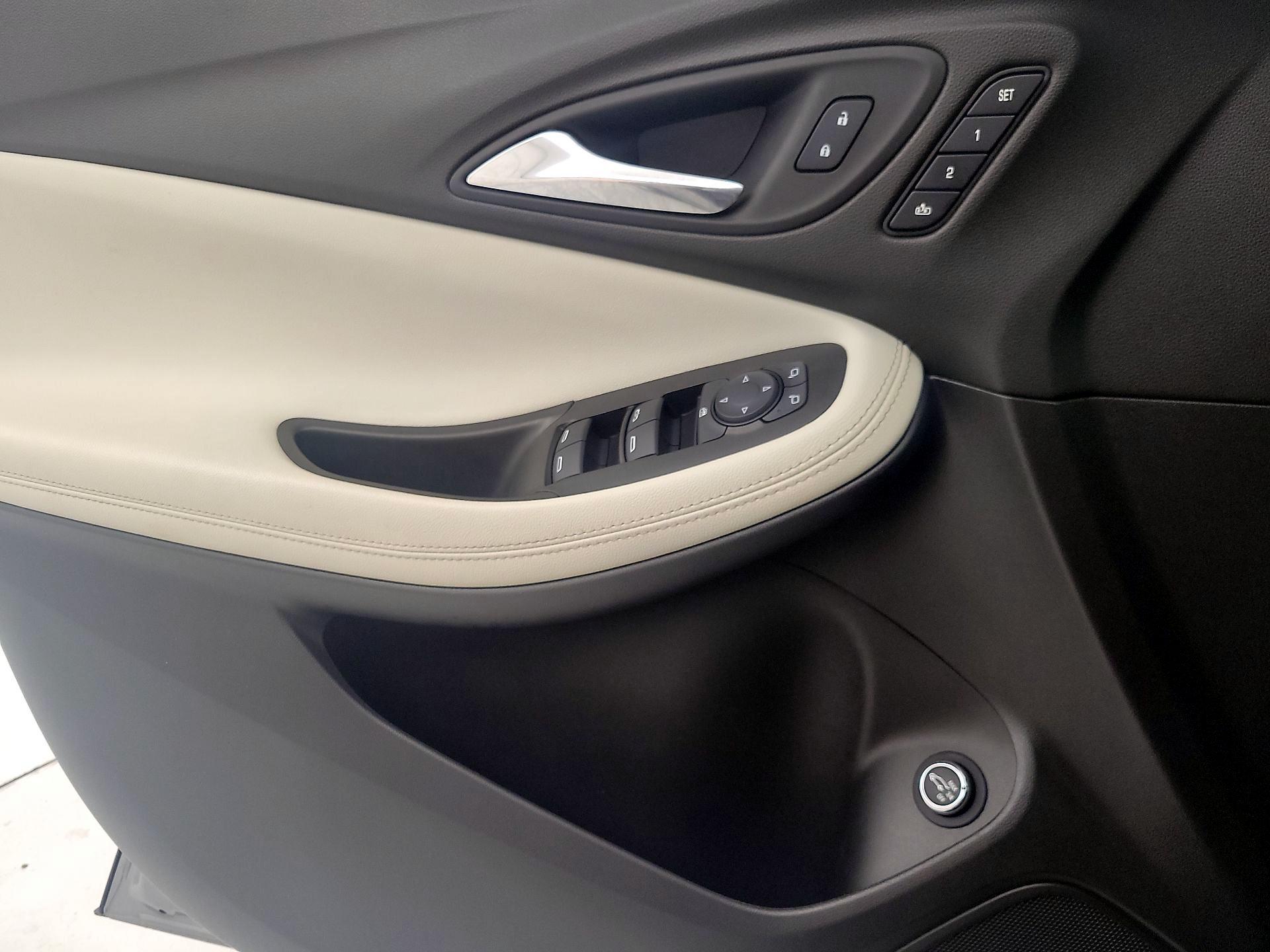 Thumbnail: 2023 Buick Encore GX - 12