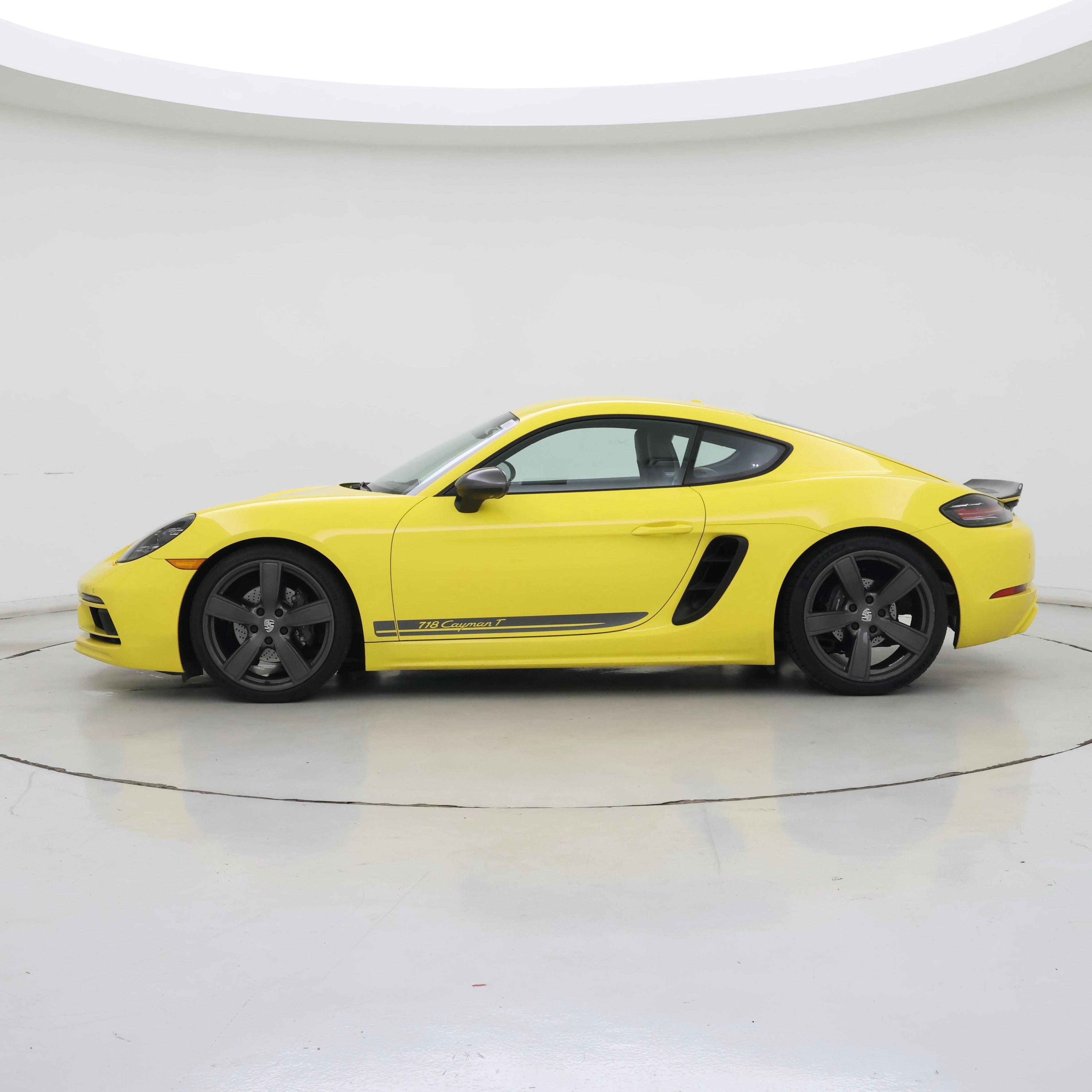 Thumbnail: 2022 Porsche 718 Cayman - 3