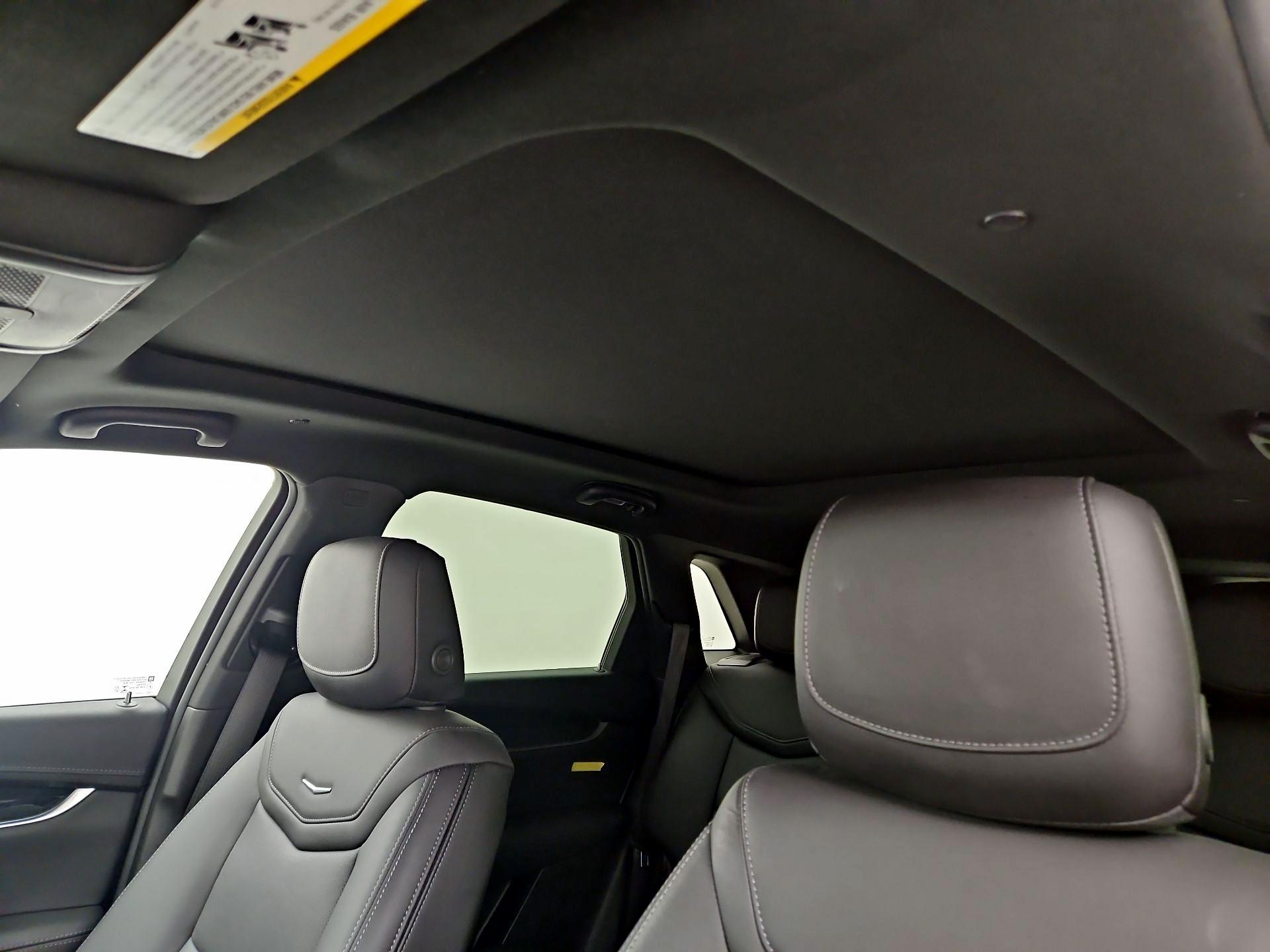 Thumbnail: 2022 Cadillac XT5 - 20