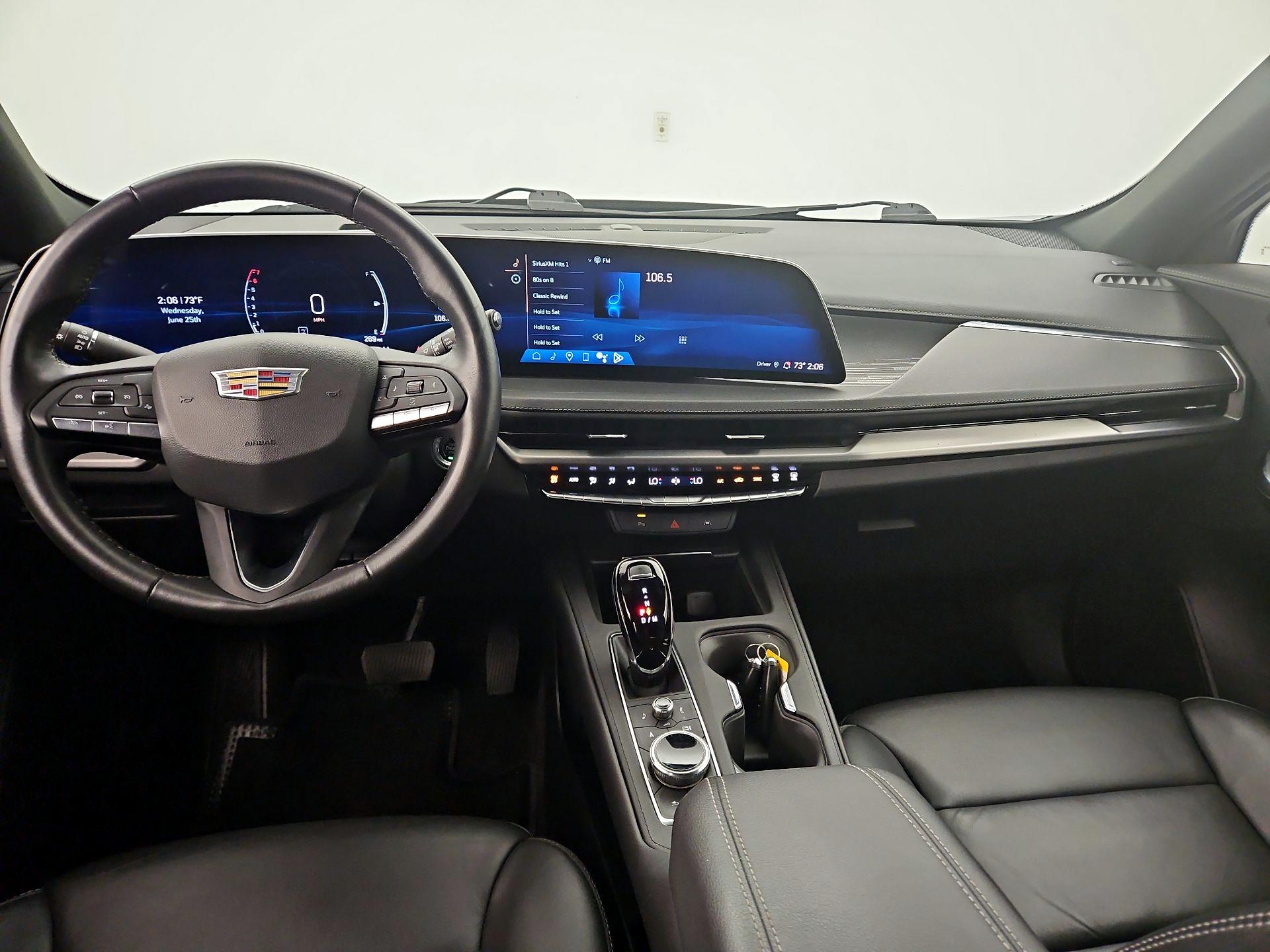 Thumbnail: 2024 Cadillac XT4 - 9