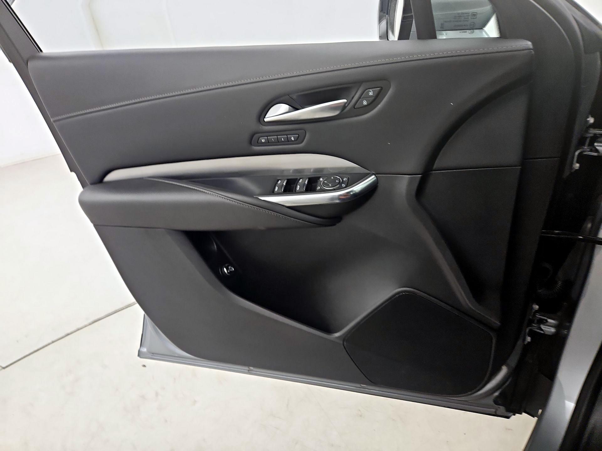 Thumbnail: 2024 Cadillac XT4 - 12