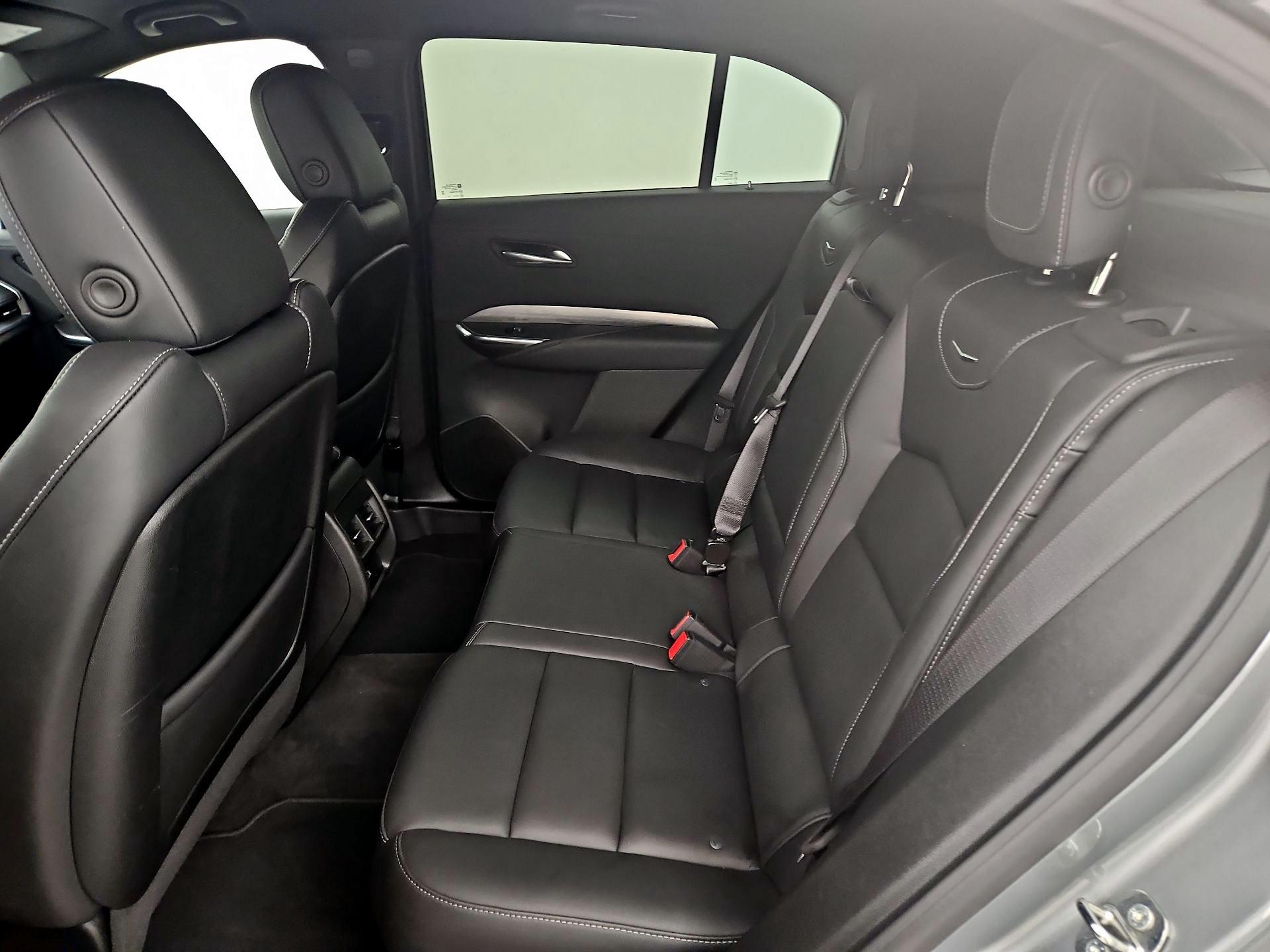 Thumbnail: 2024 Cadillac XT4 - 20
