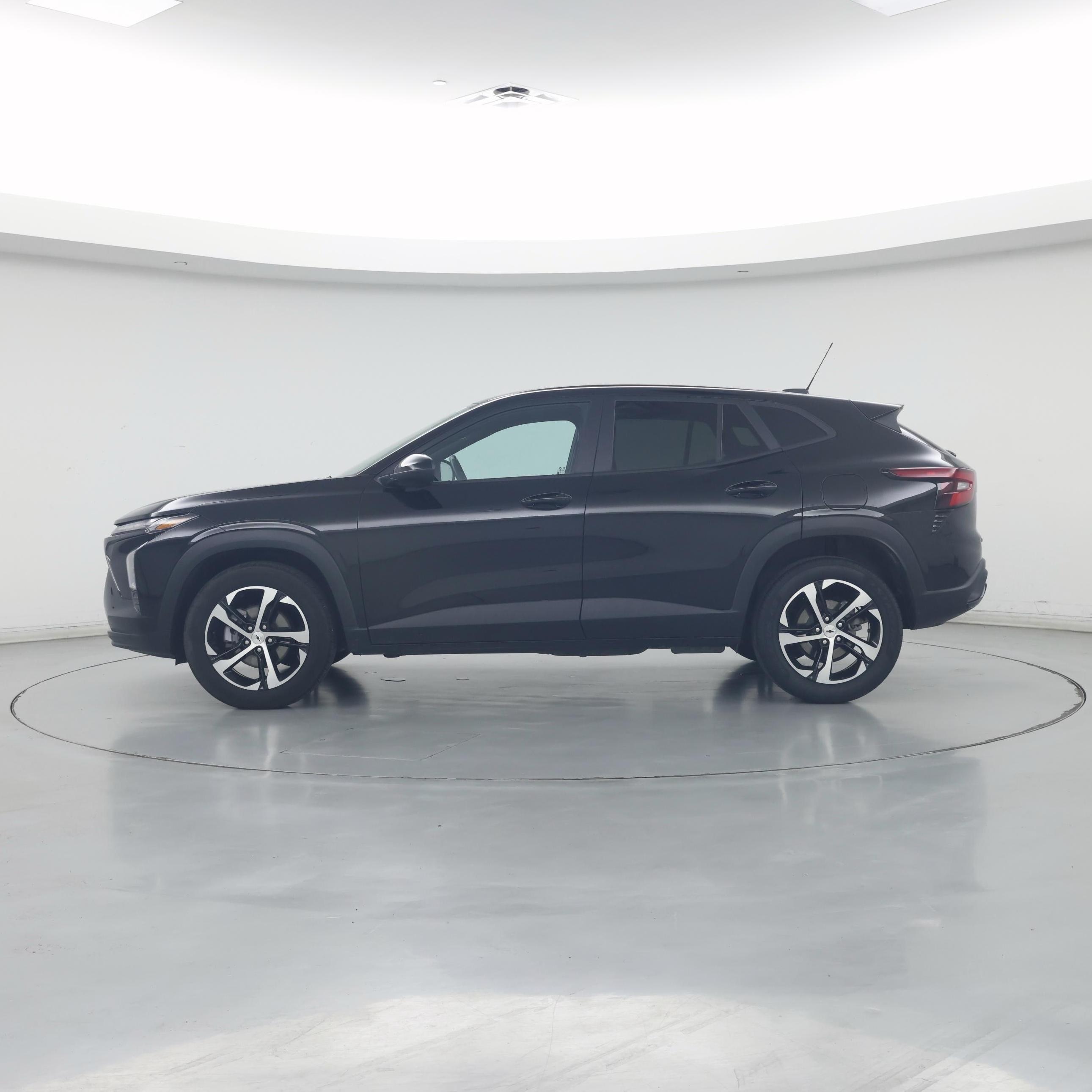 Thumbnail: 2024 Chevrolet Trax - 3