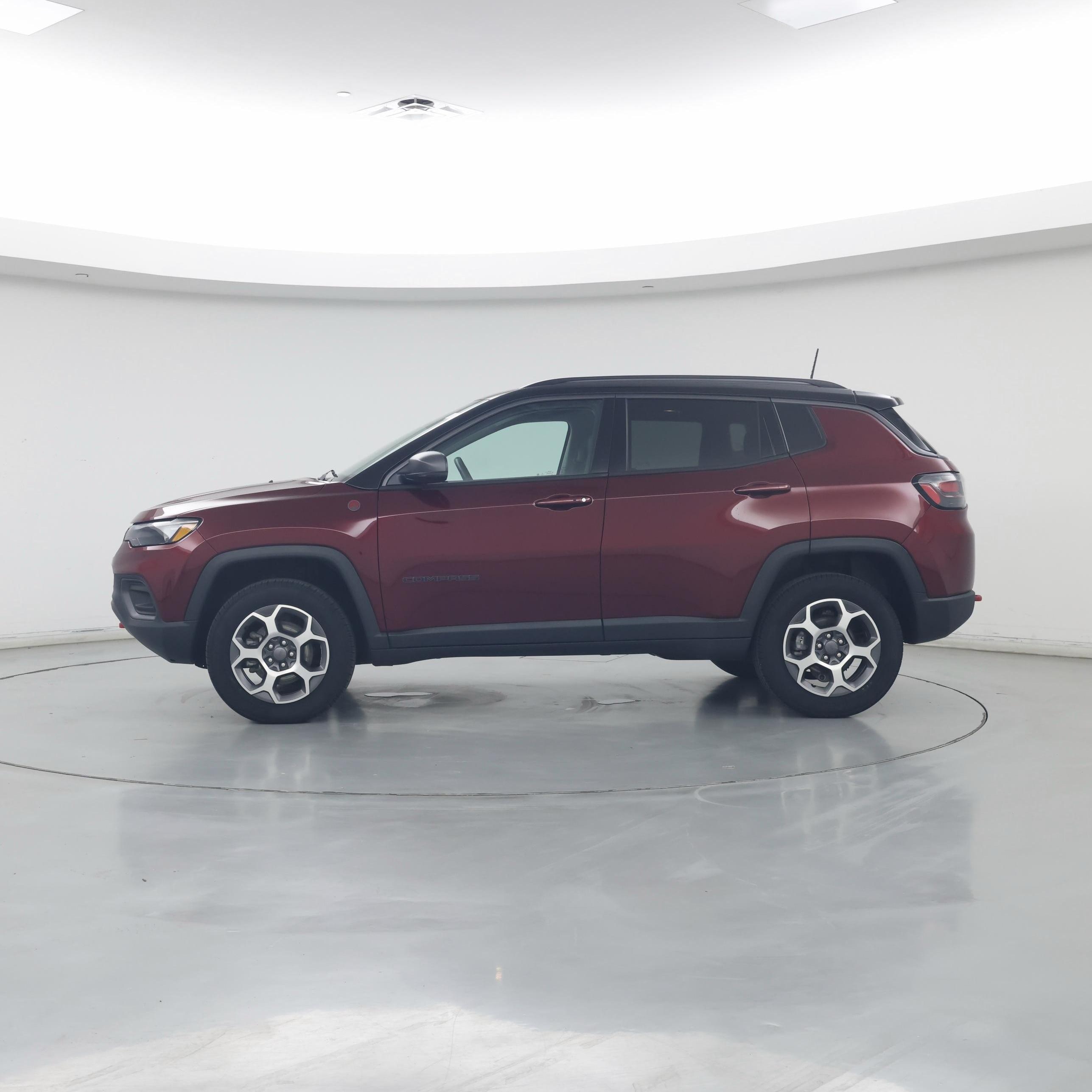 Thumbnail: 2022 Jeep Compass - 3