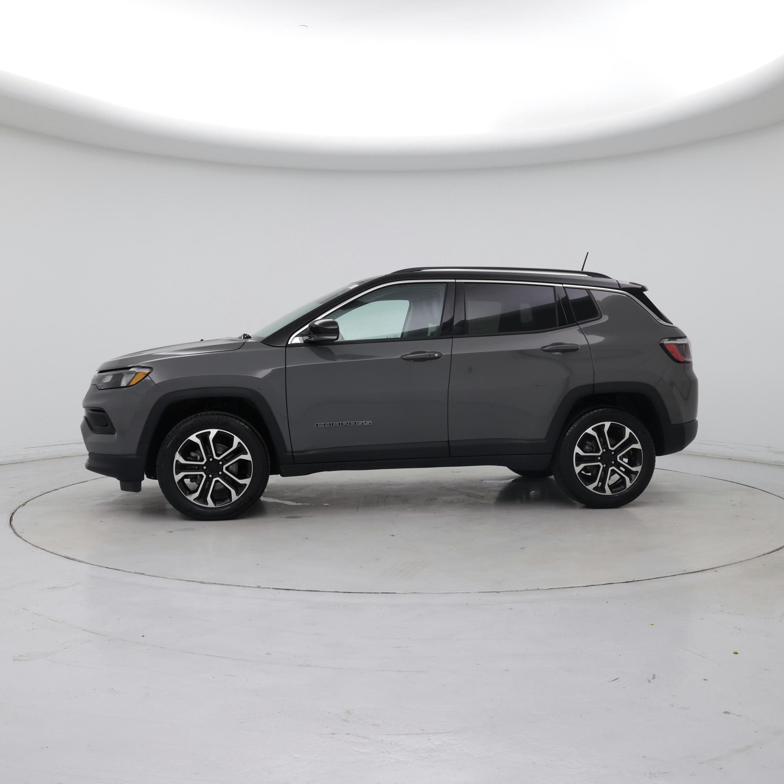 Thumbnail: 2022 Jeep Compass - 3