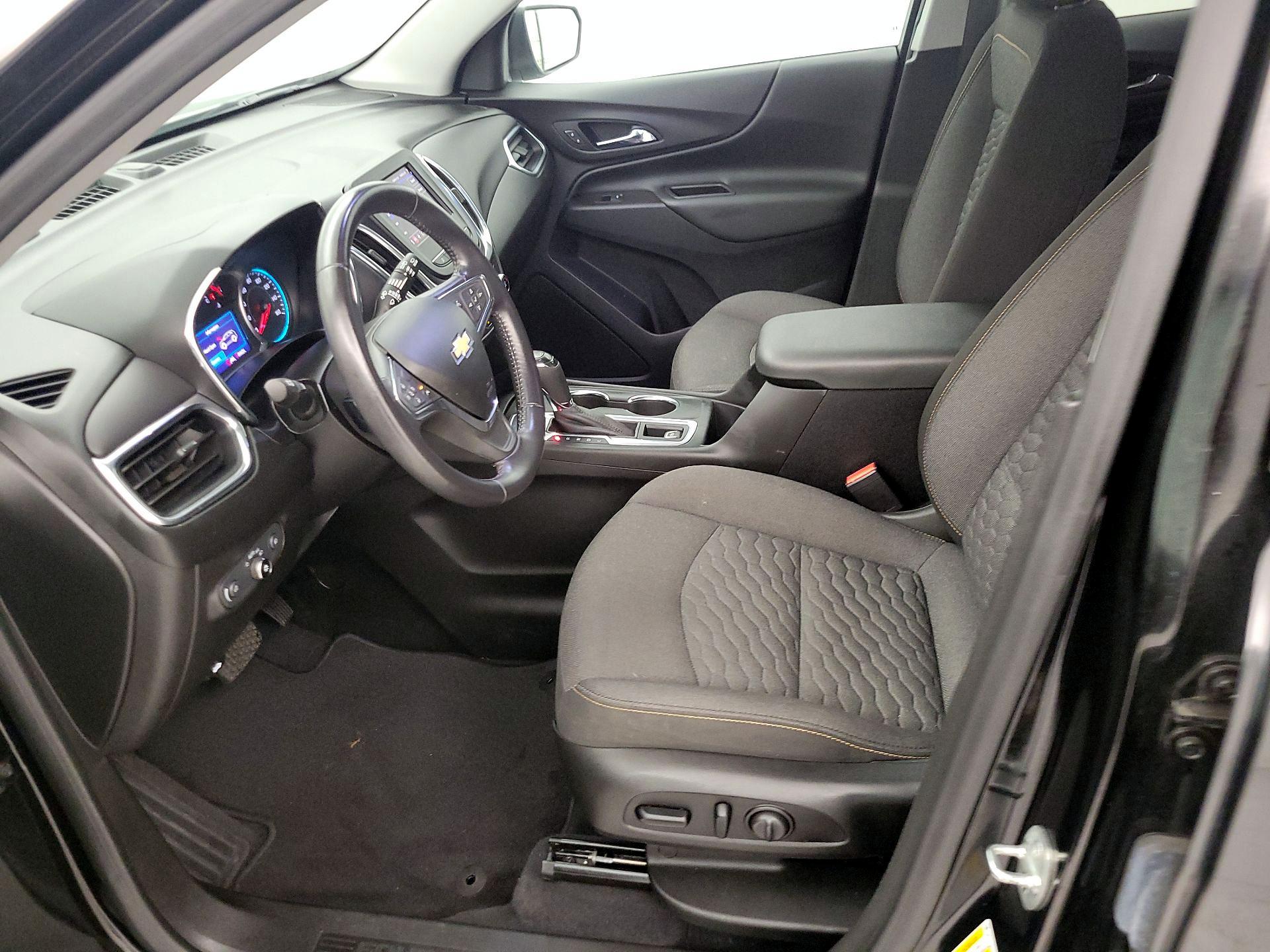 Thumbnail: 2021 Chevrolet Equinox - 11