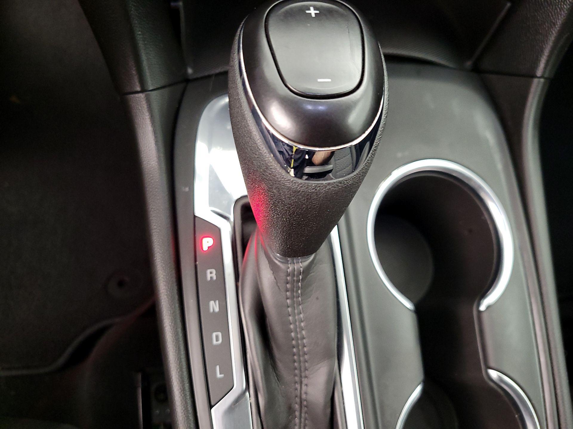 Thumbnail: 2021 Chevrolet Equinox - 16
