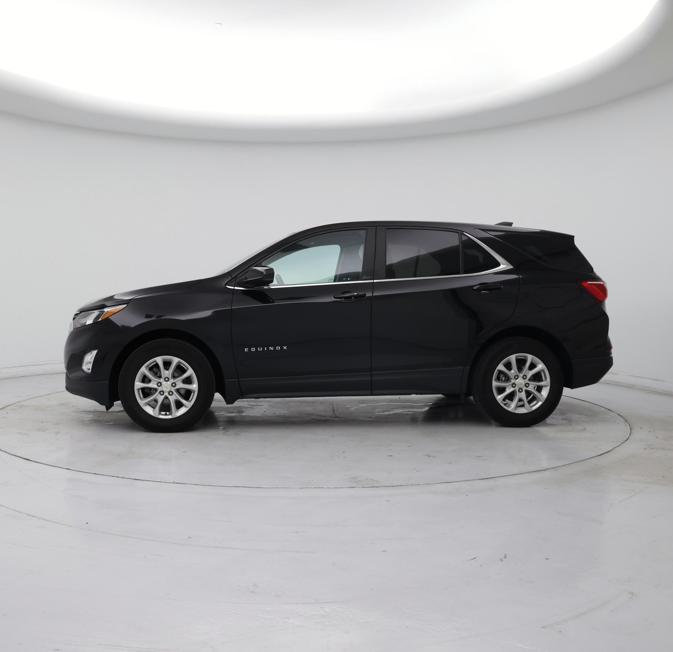 Thumbnail: 2021 Chevrolet Equinox - 3