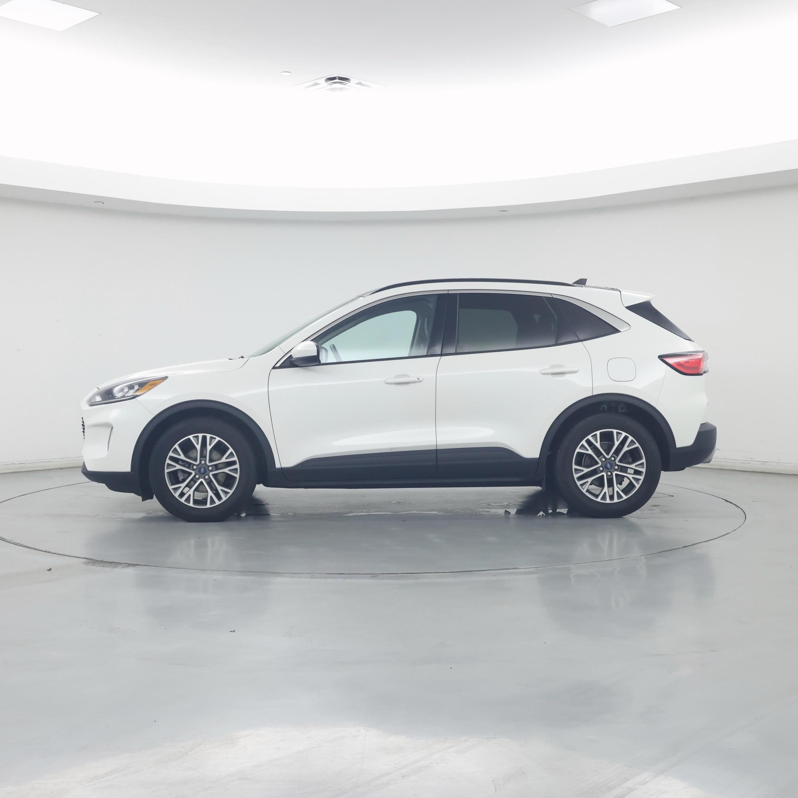Thumbnail: 2020 Ford Escape - 3