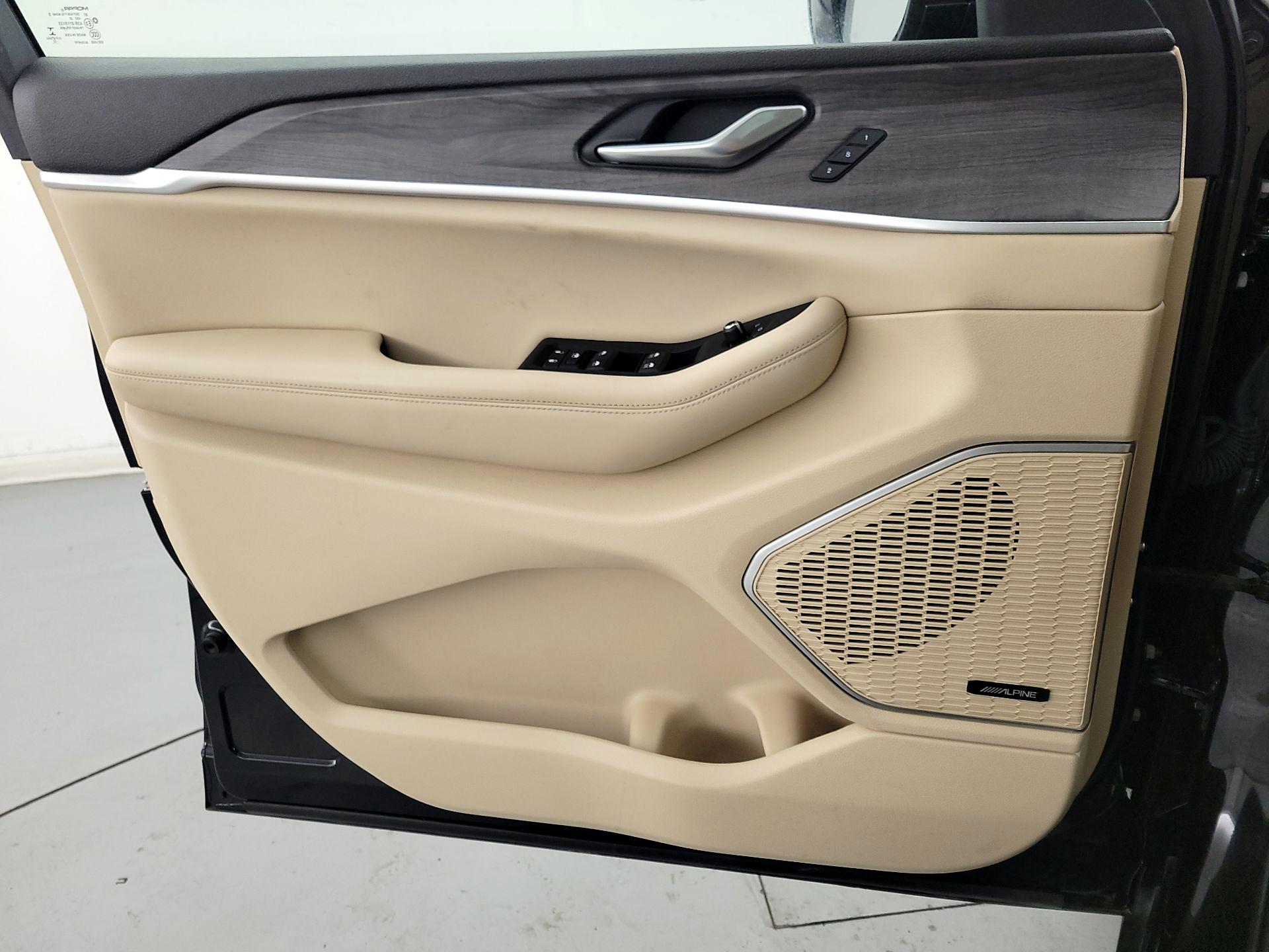 Thumbnail: 2022 Jeep Grand Cherokee L - 12