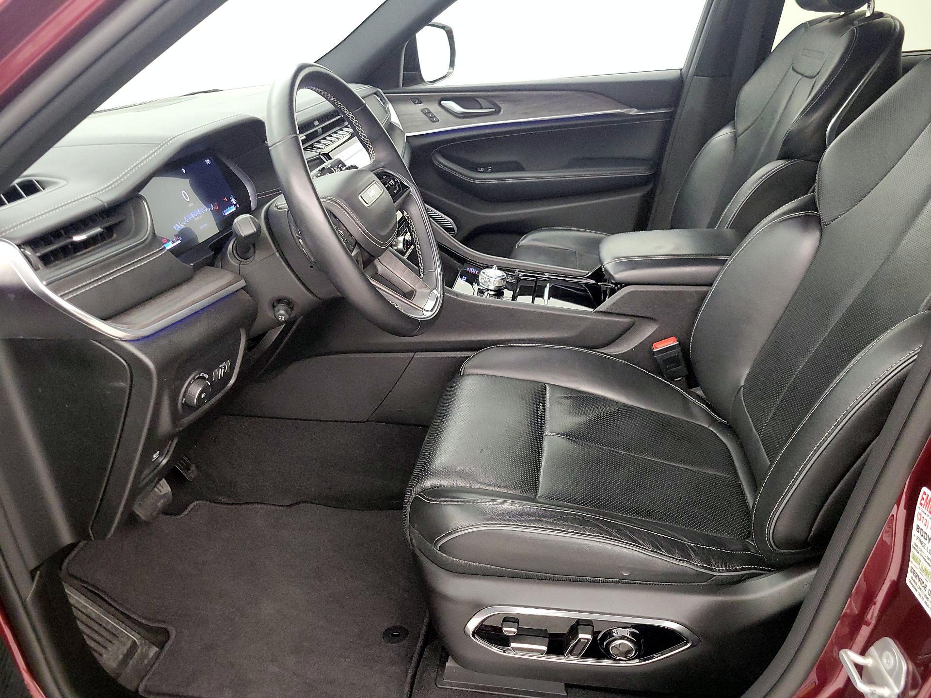 Thumbnail: 2022 Jeep Grand Cherokee L - 11