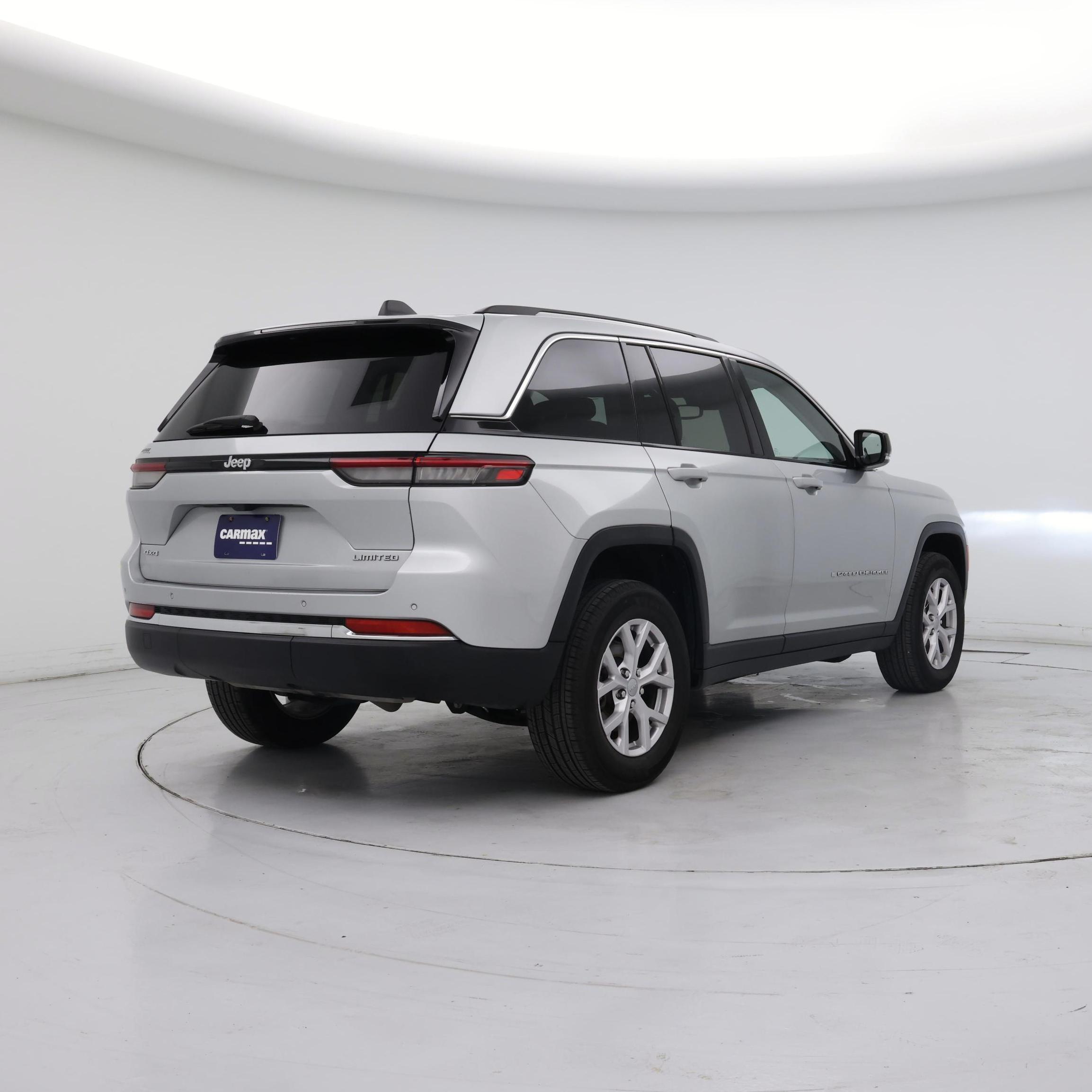 Thumbnail: 2022 Jeep Grand Cherokee - 8