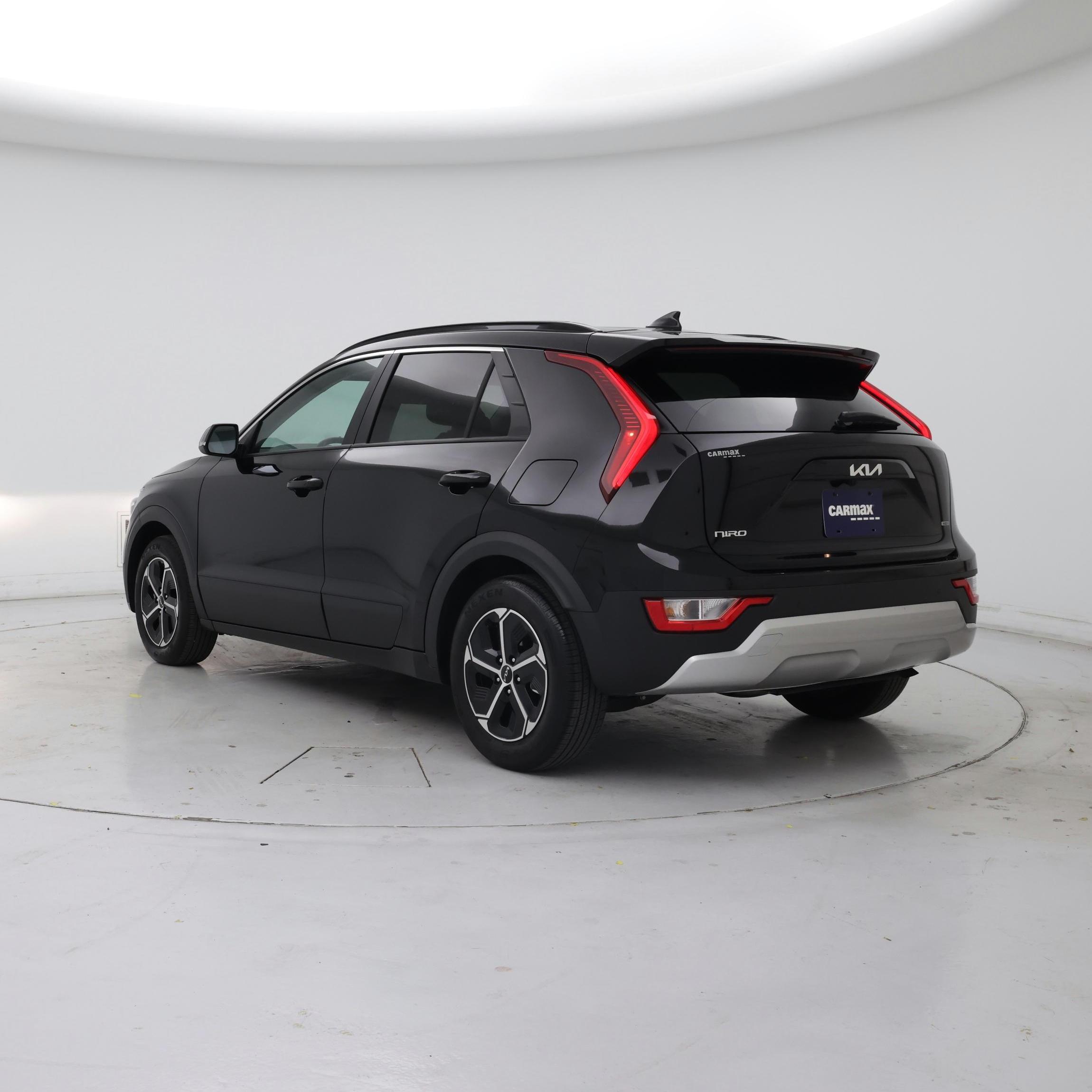 Thumbnail: 2023 Kia Niro - 2