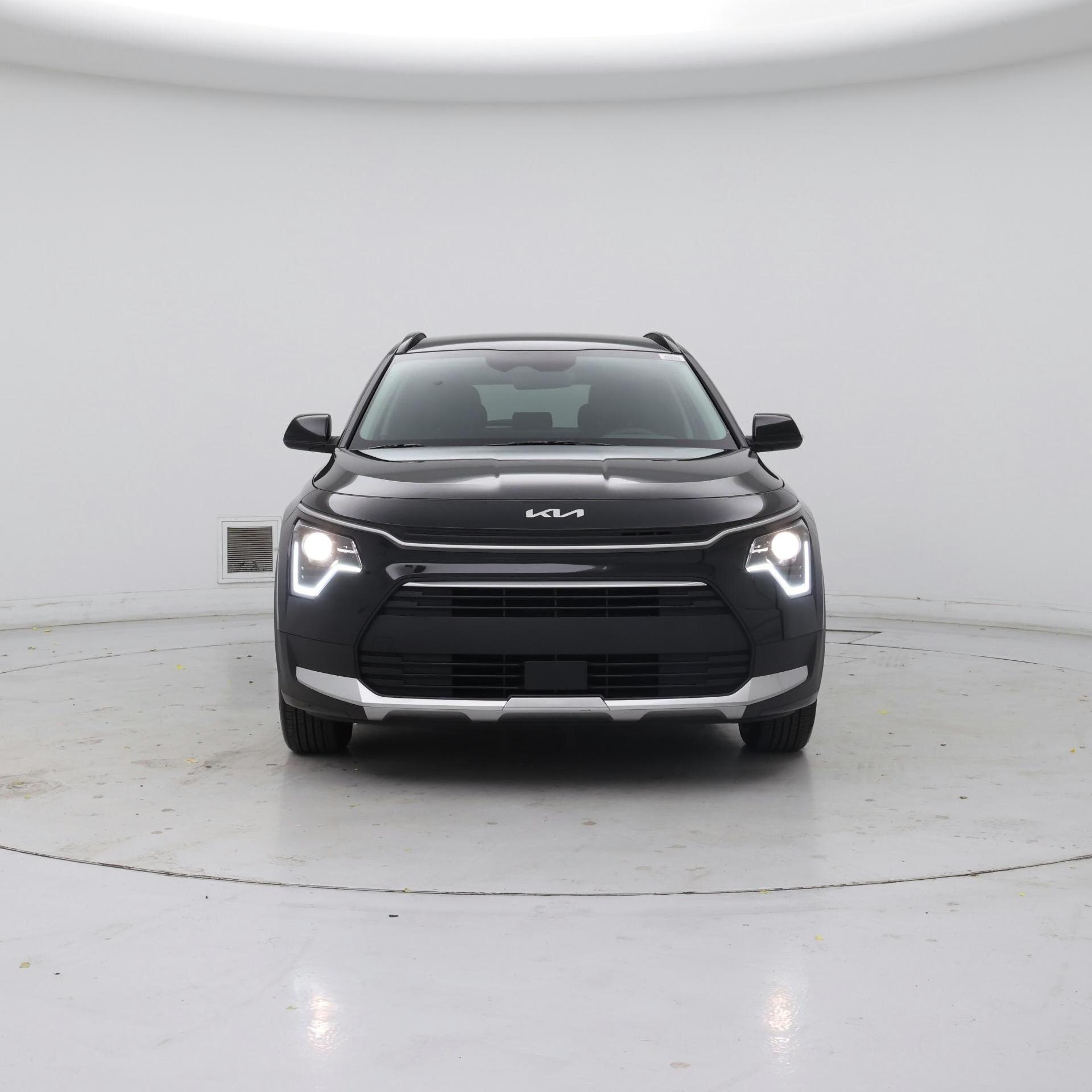 Thumbnail: 2023 Kia Niro - 5