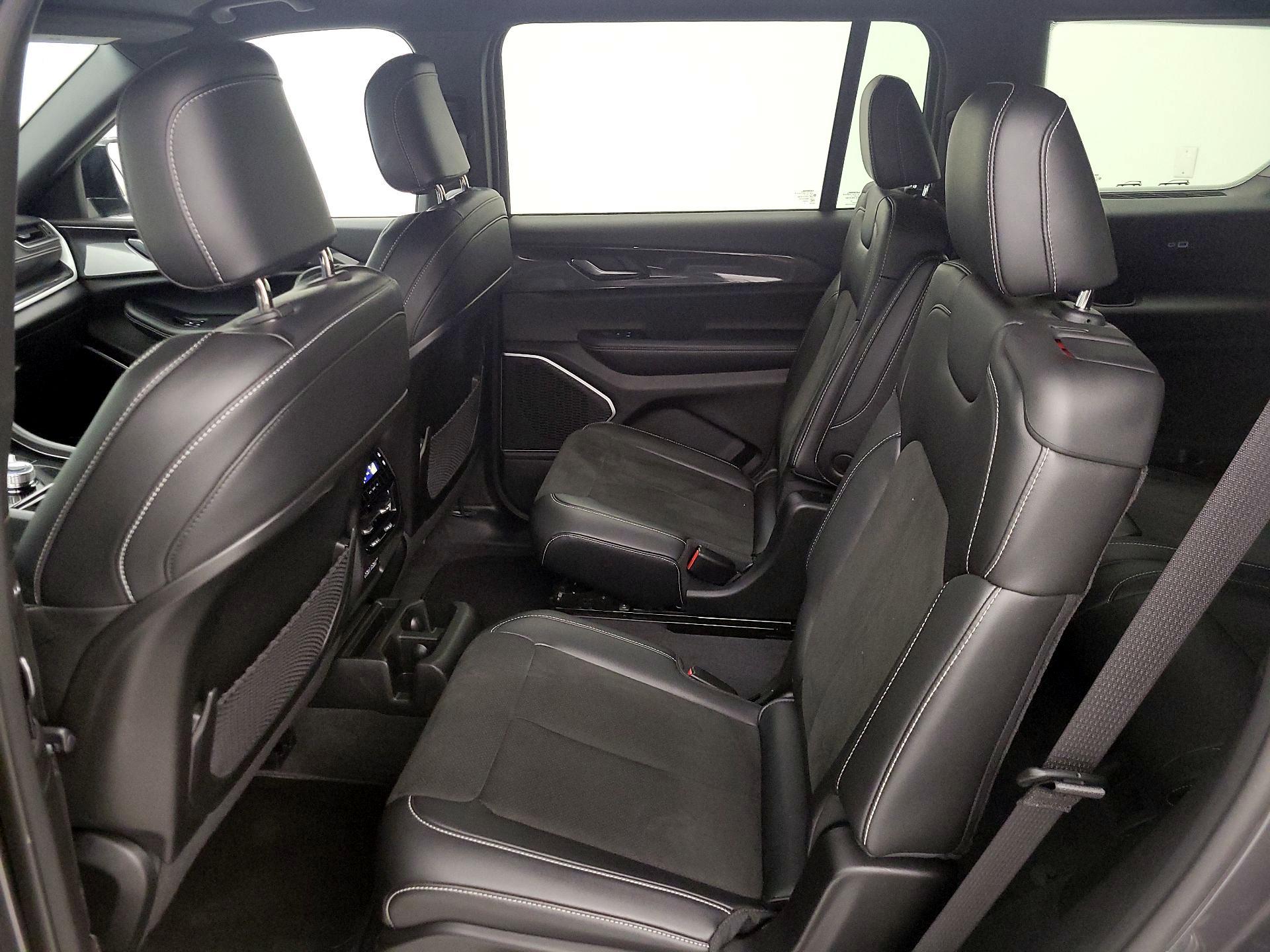 Thumbnail: 2021 Jeep Grand Cherokee L - 19