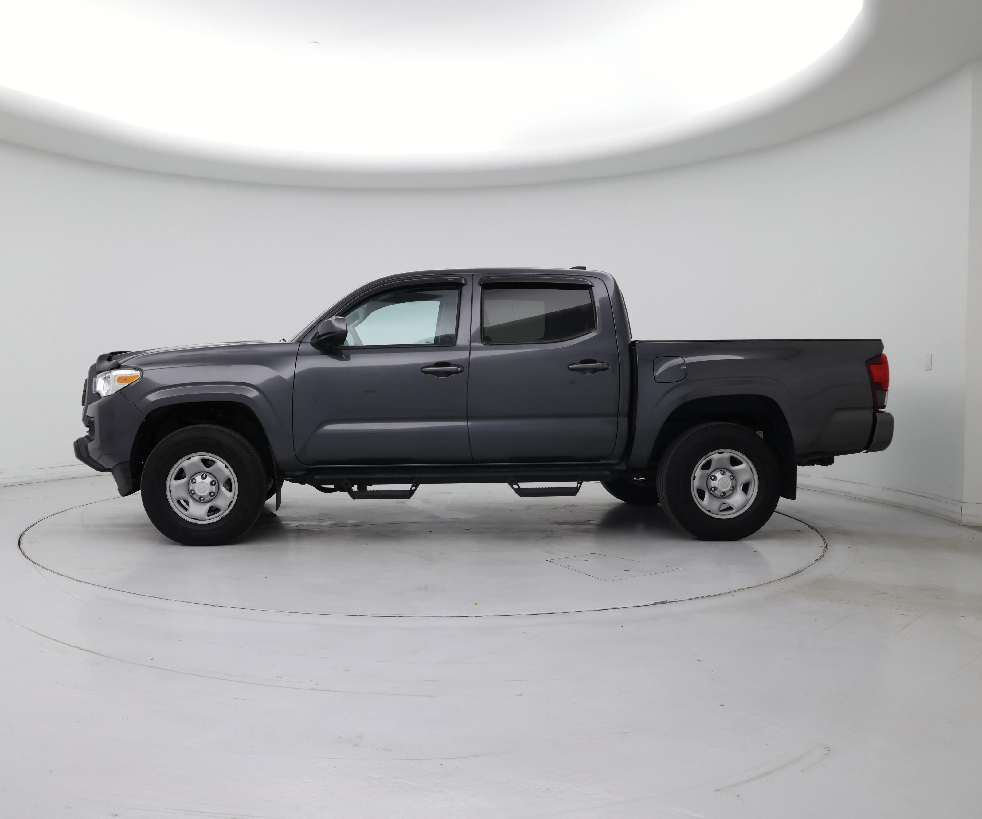 Thumbnail: 2020 Toyota Tacoma - 3