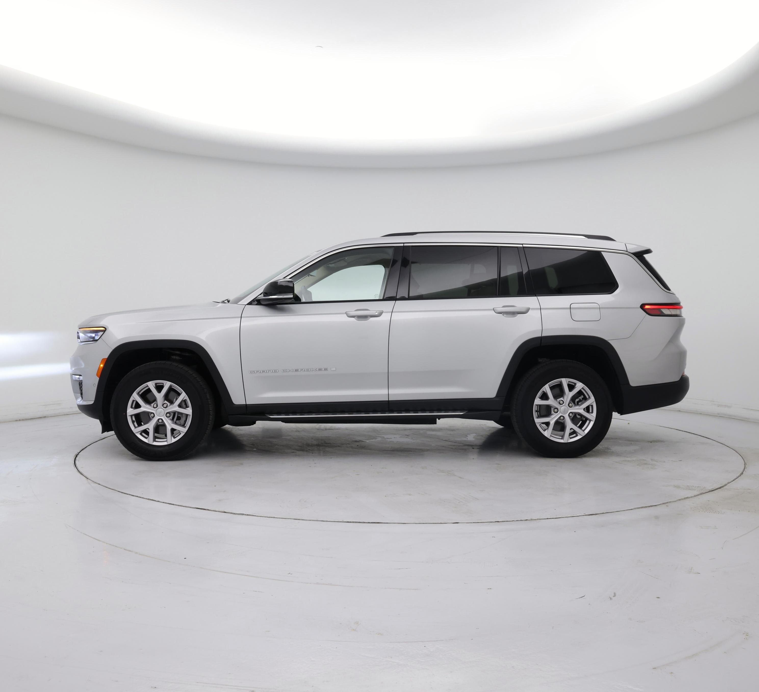 Thumbnail: 2022 Jeep Grand Cherokee L - 3