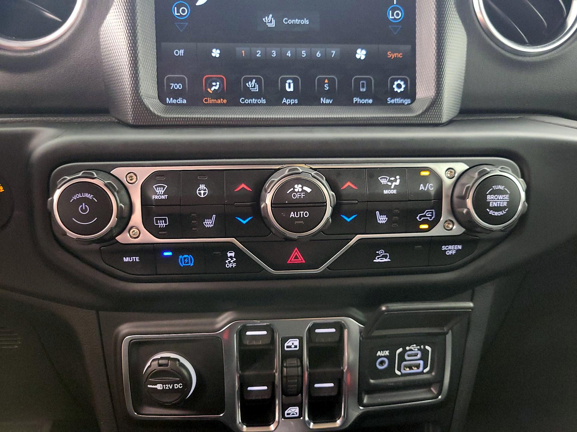 Thumbnail: 2023 Jeep Wrangler - 17