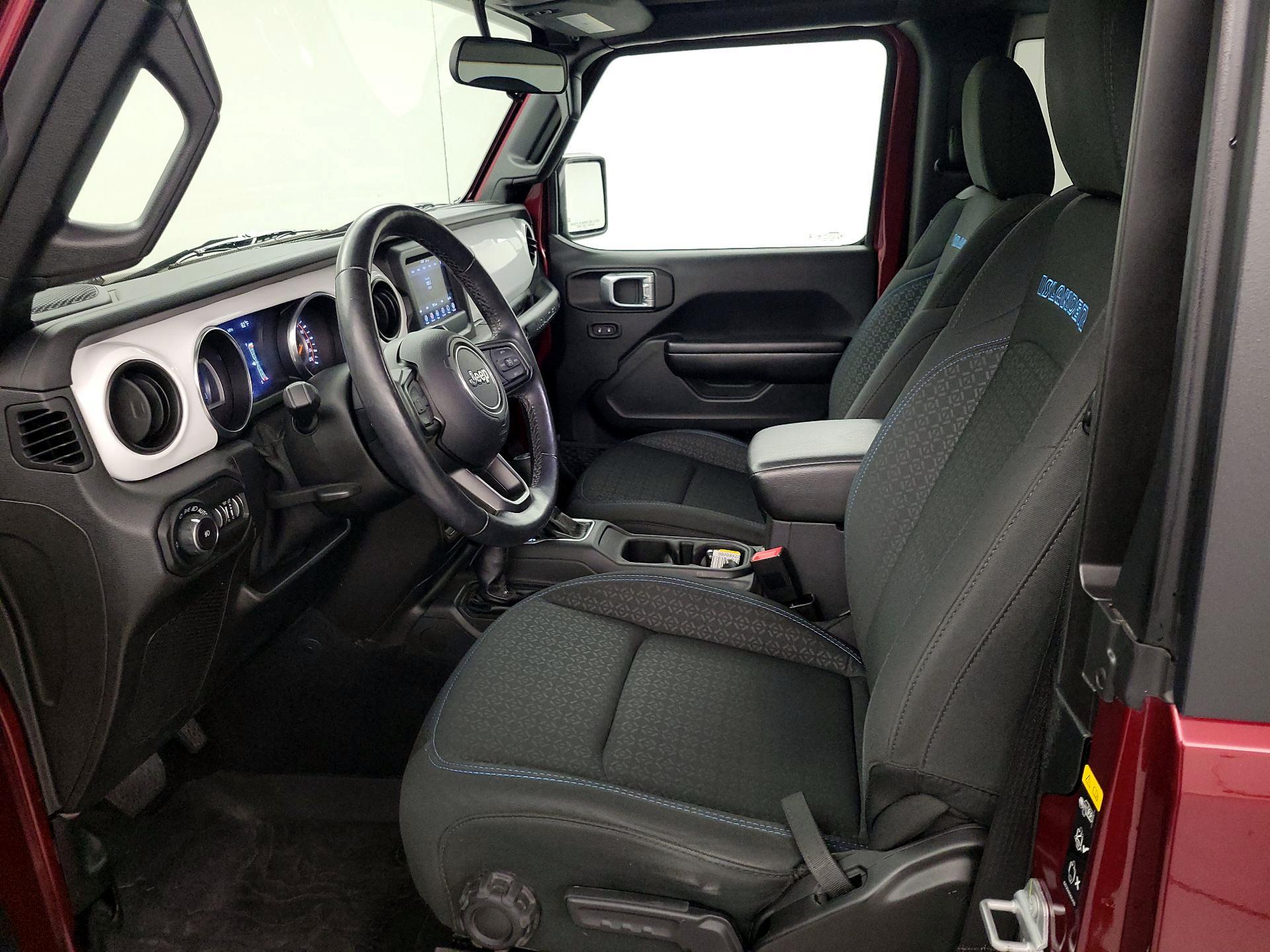 Thumbnail: 2021 Jeep Wrangler - 11