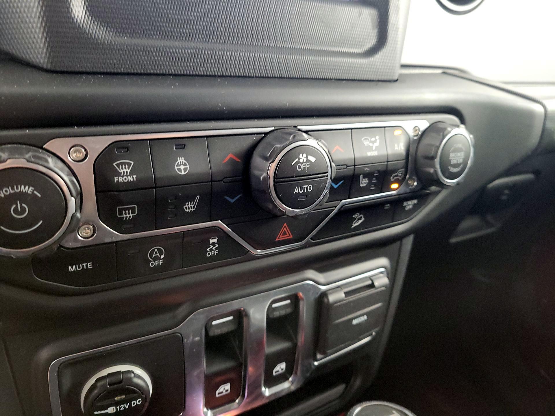 Thumbnail: 2021 Jeep Wrangler - 16