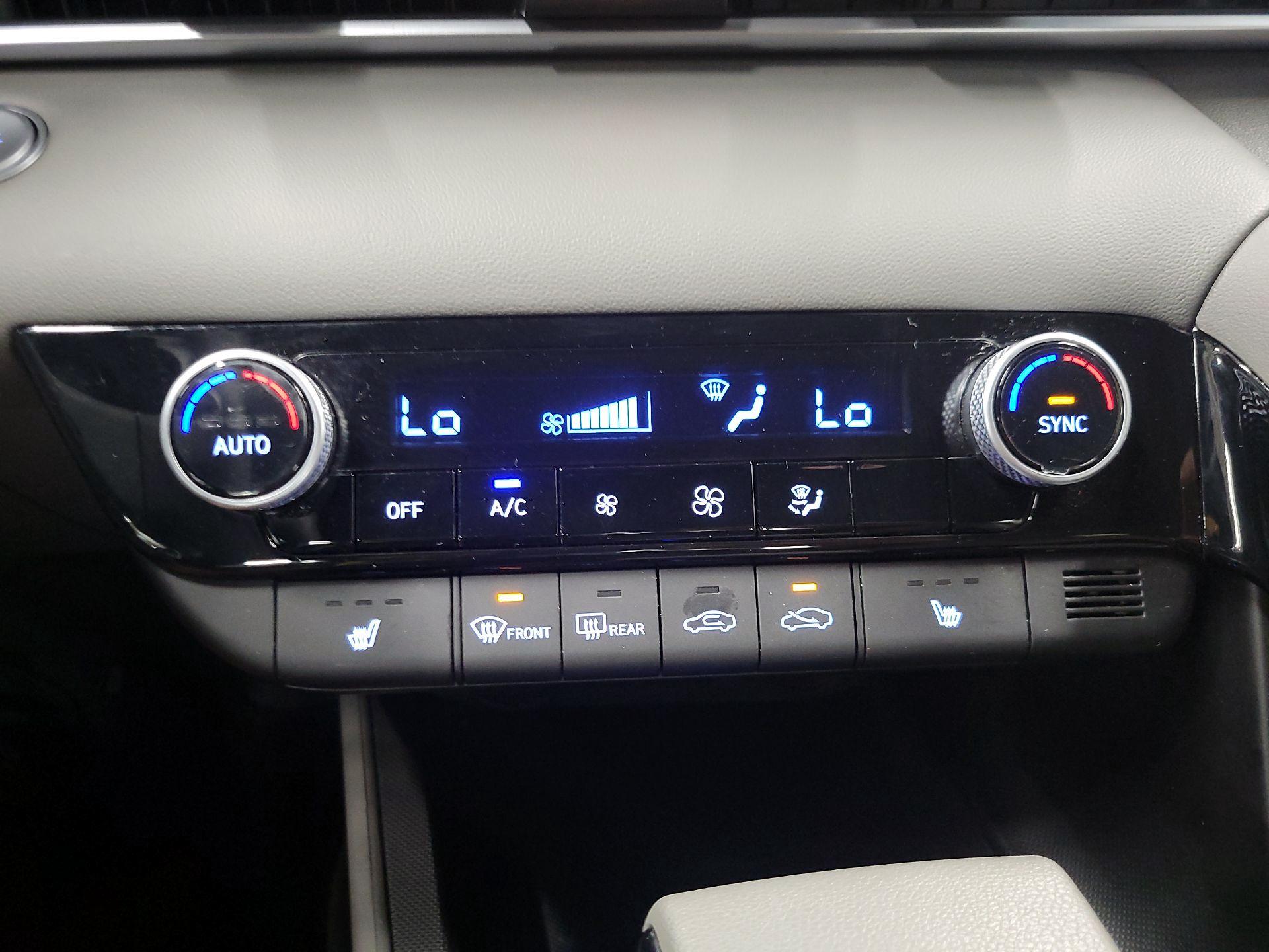 Thumbnail: 2023 Hyundai Elantra - 15