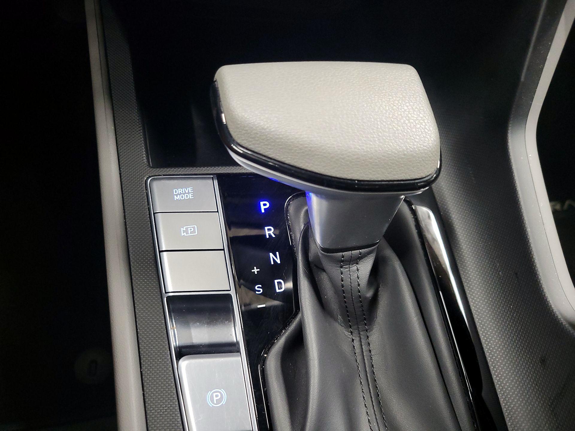 Thumbnail: 2023 Hyundai Elantra - 16