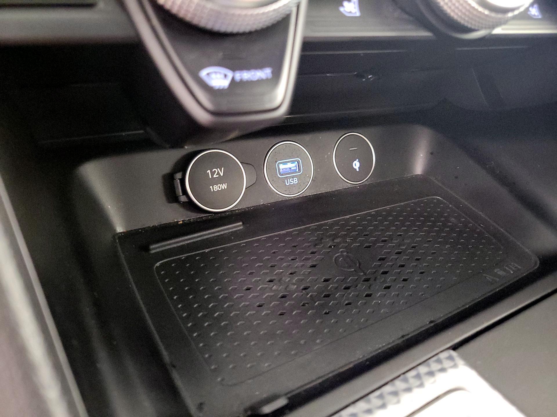 Thumbnail: 2023 Genesis G70 - 19