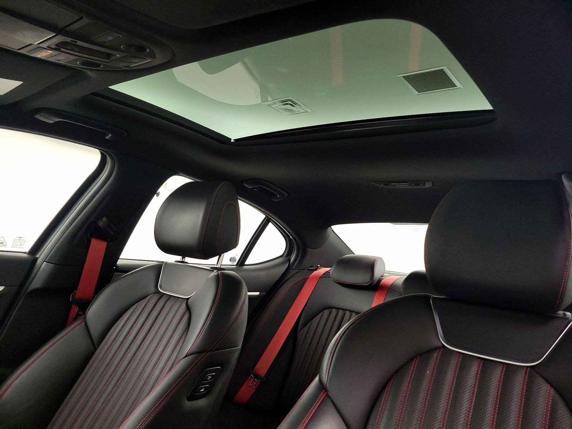 Thumbnail: 2023 Genesis G70 - 20