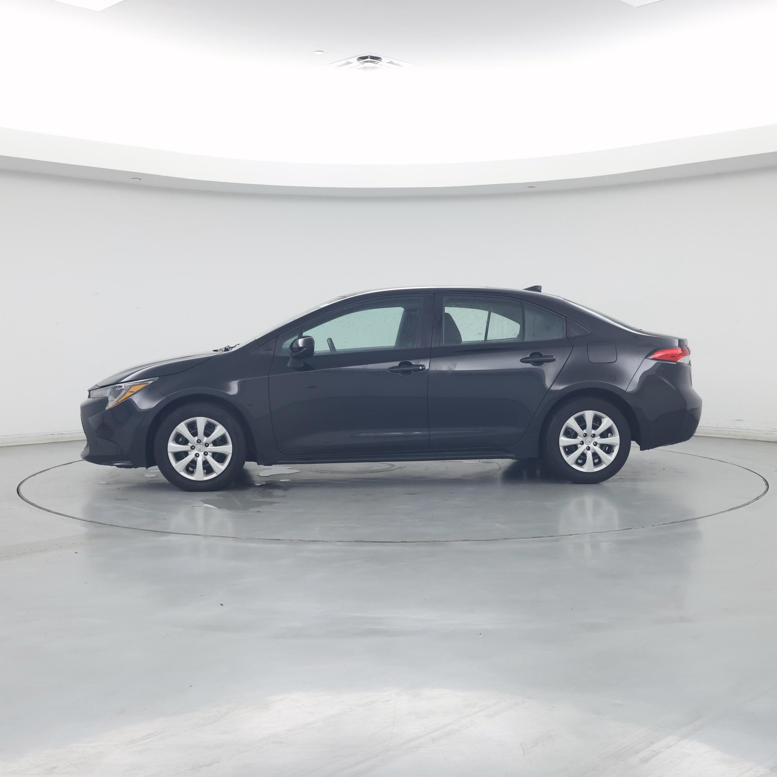 Thumbnail: 2022 Toyota Corolla - 3
