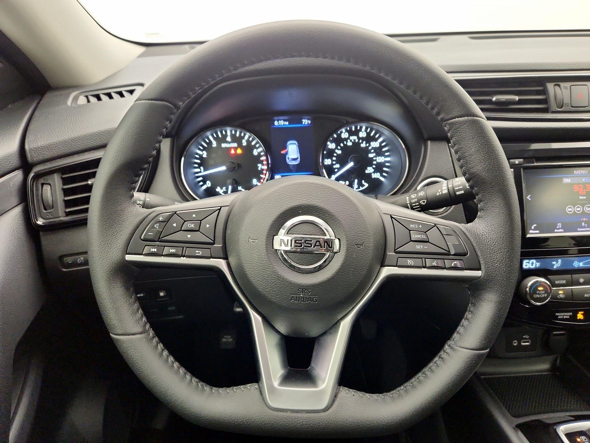 Thumbnail: 2020 Nissan Rogue - 10