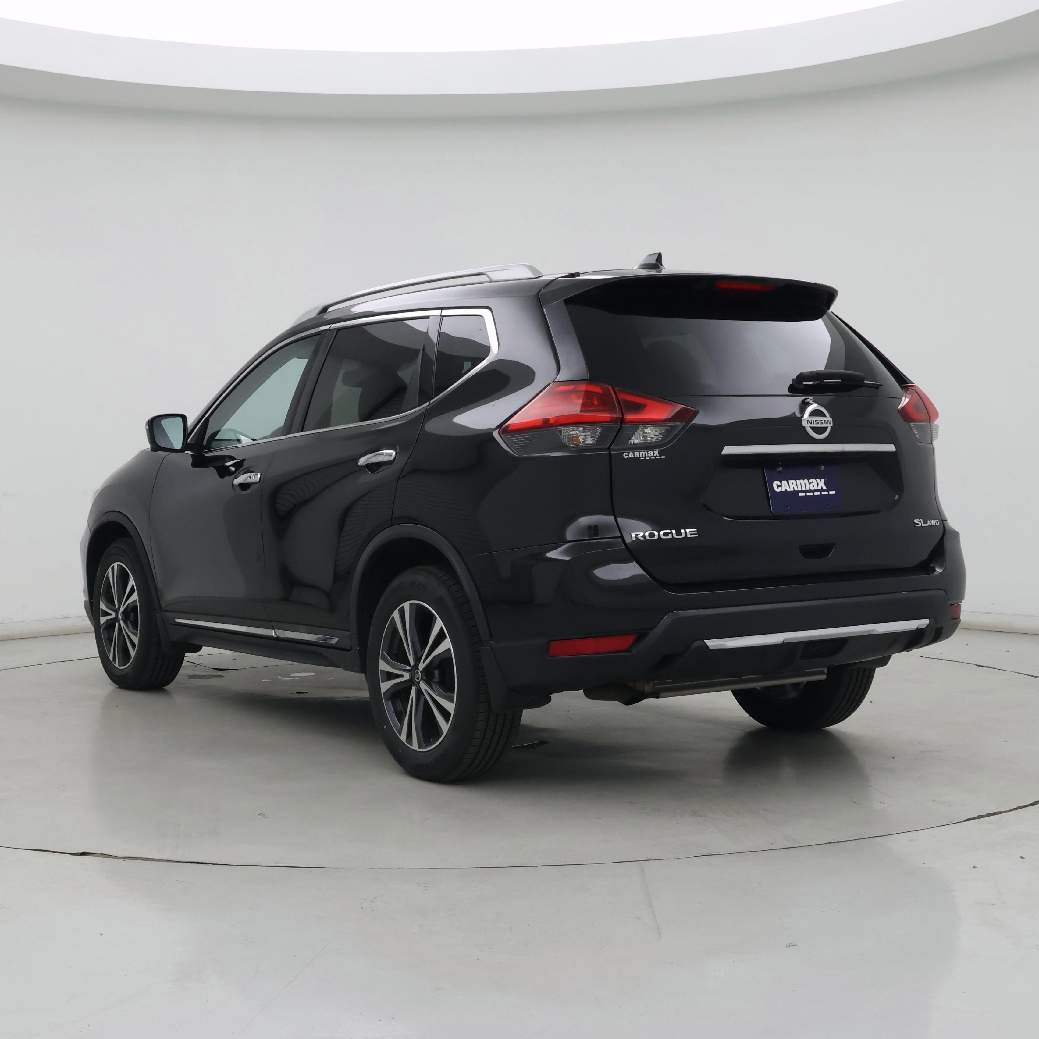 Thumbnail: 2017 Nissan Rogue - 2
