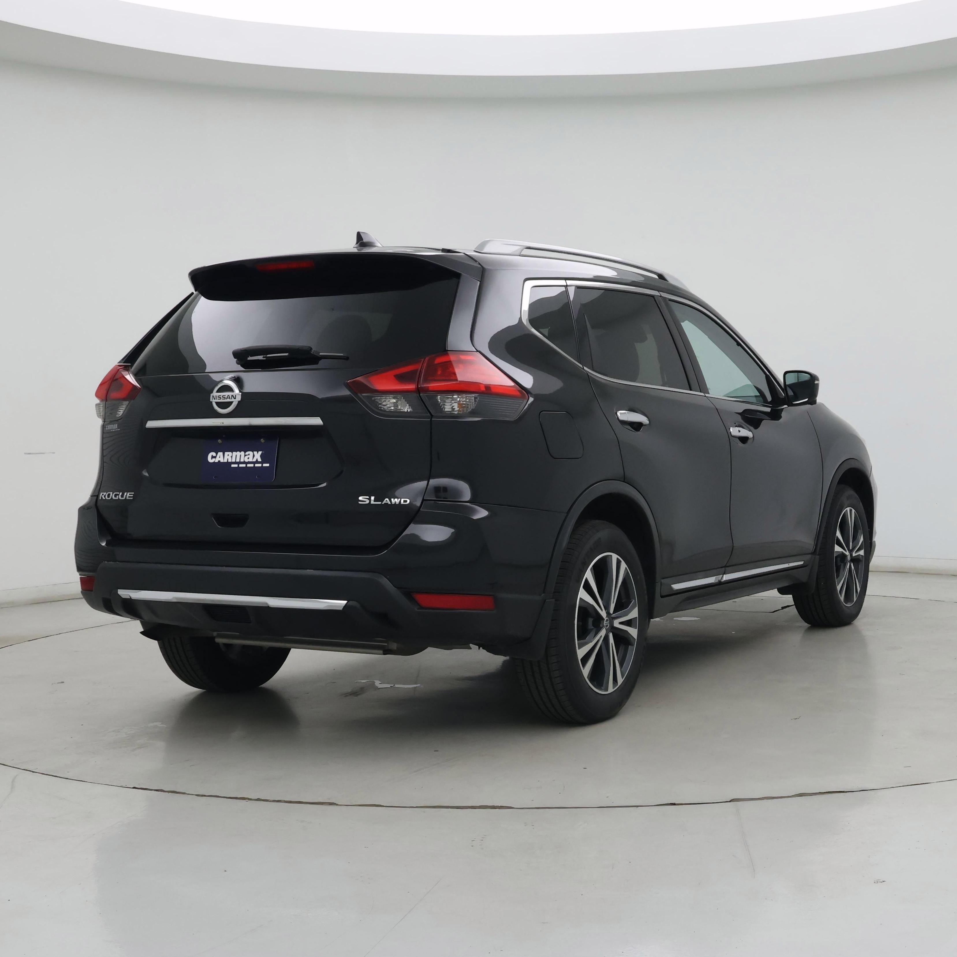 Thumbnail: 2017 Nissan Rogue - 8