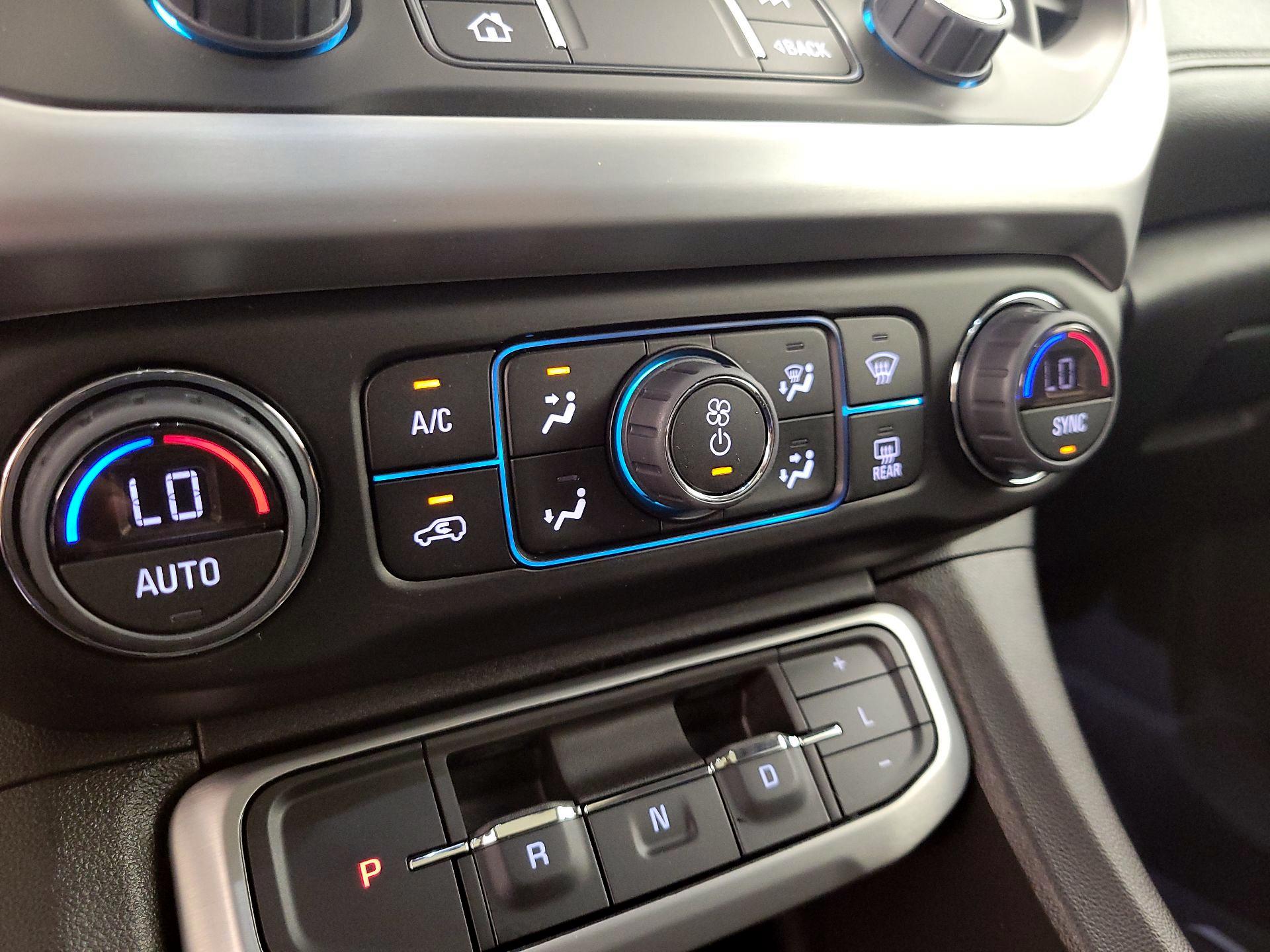 Thumbnail: 2022 GMC Acadia - 17