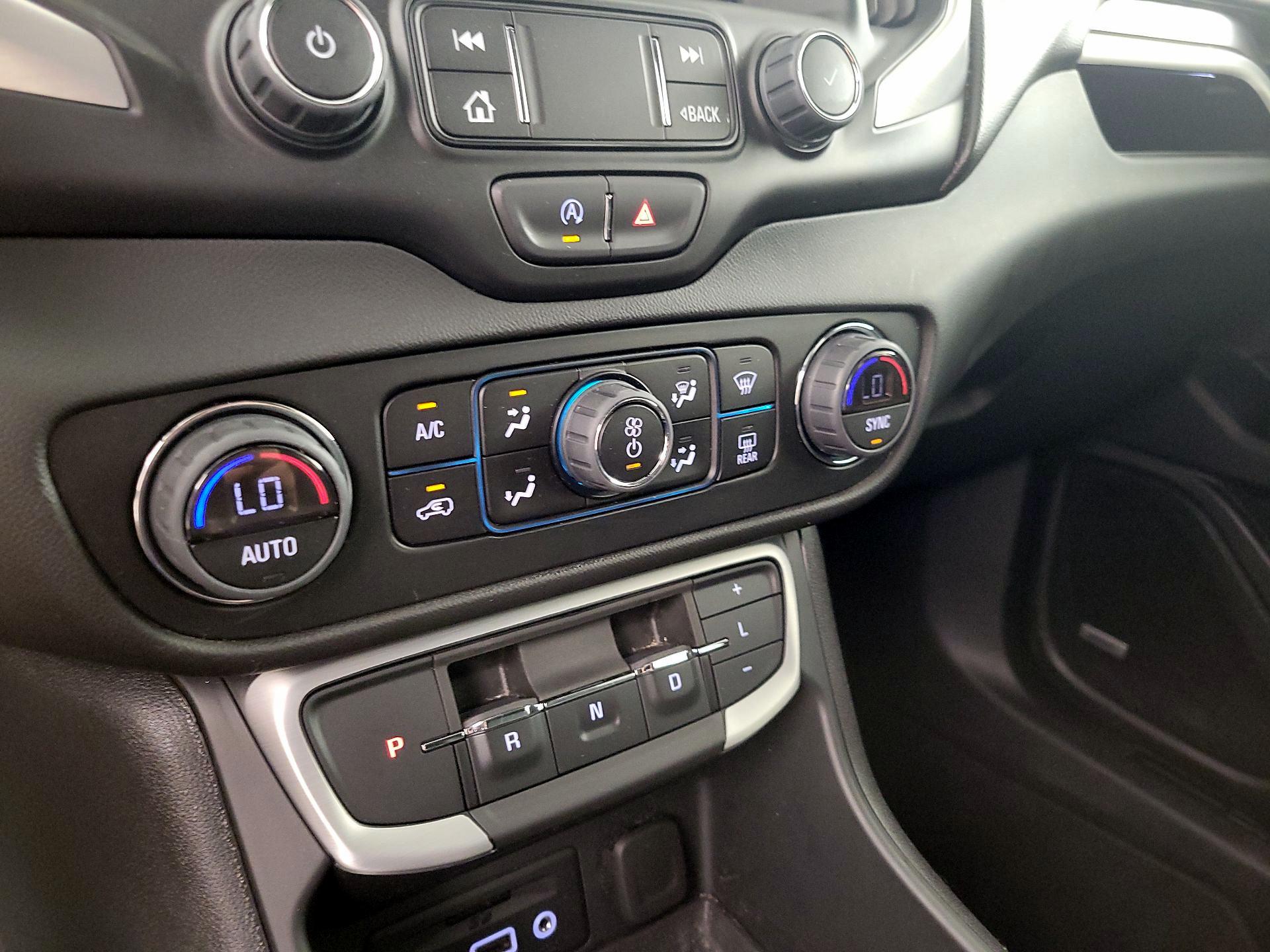Thumbnail: 2022 GMC Terrain - 16
