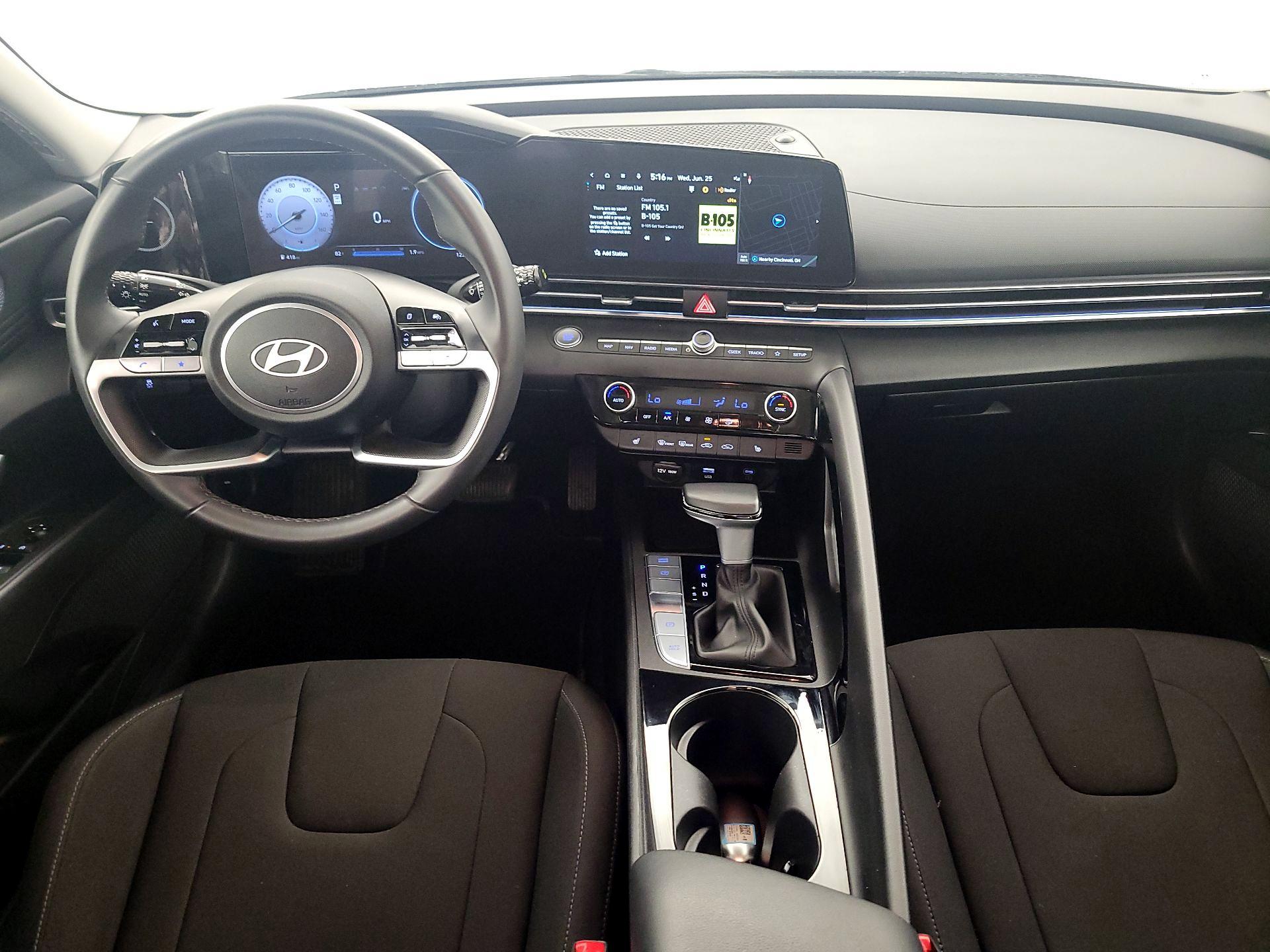 Thumbnail: 2024 Hyundai Elantra - 9