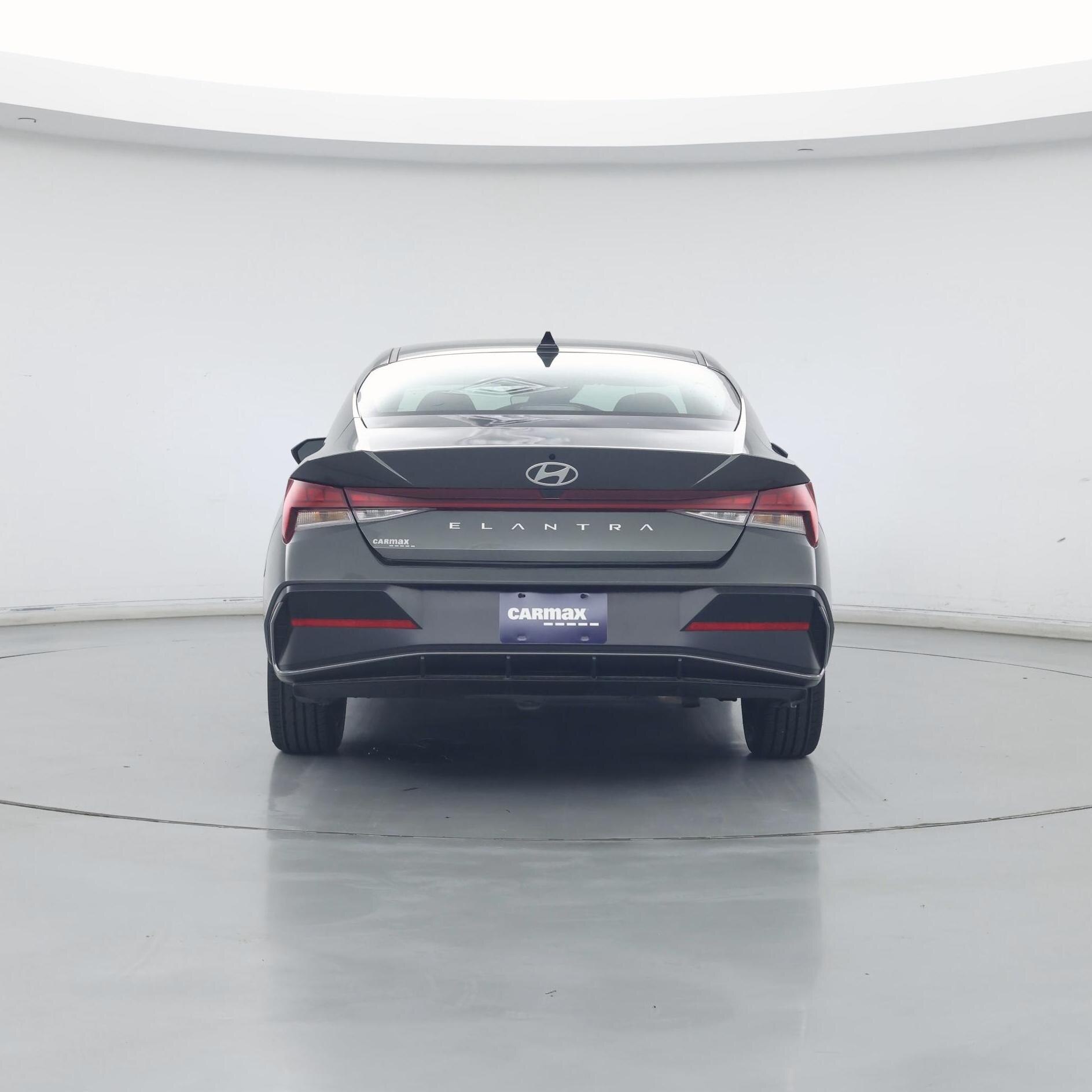Thumbnail: 2024 Hyundai Elantra - 6