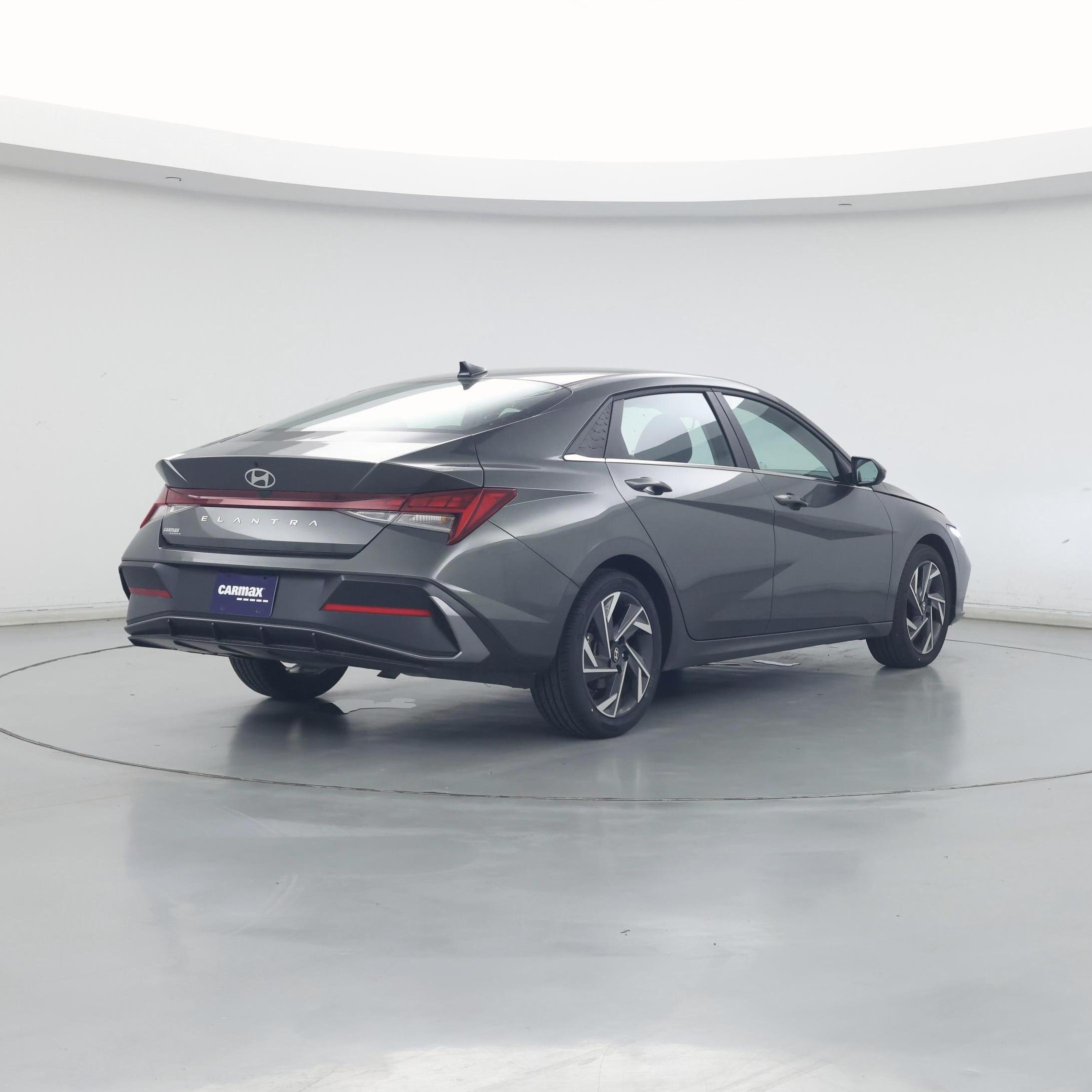 Thumbnail: 2024 Hyundai Elantra - 8