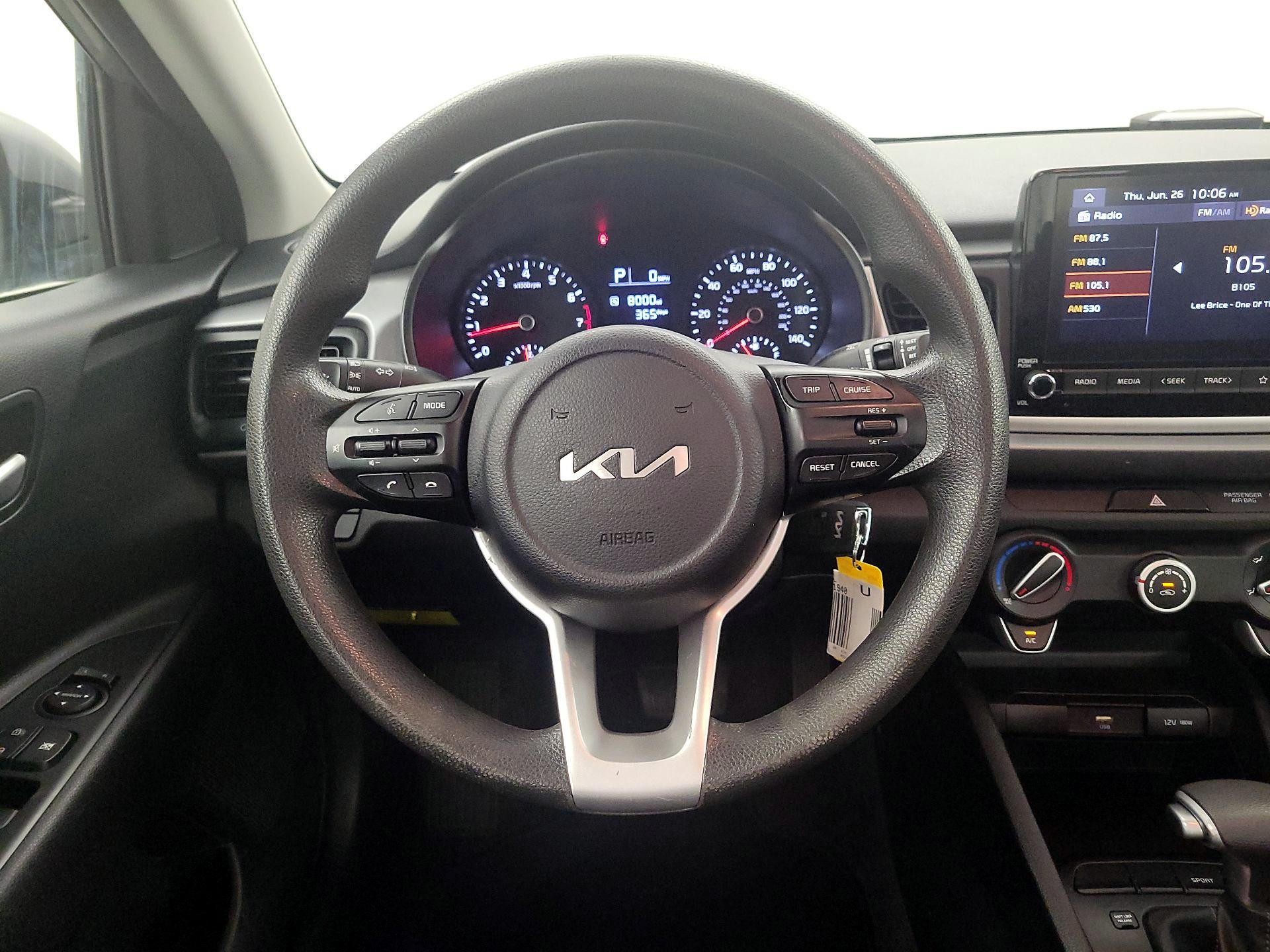 Thumbnail: 2023 Kia Rio - 10
