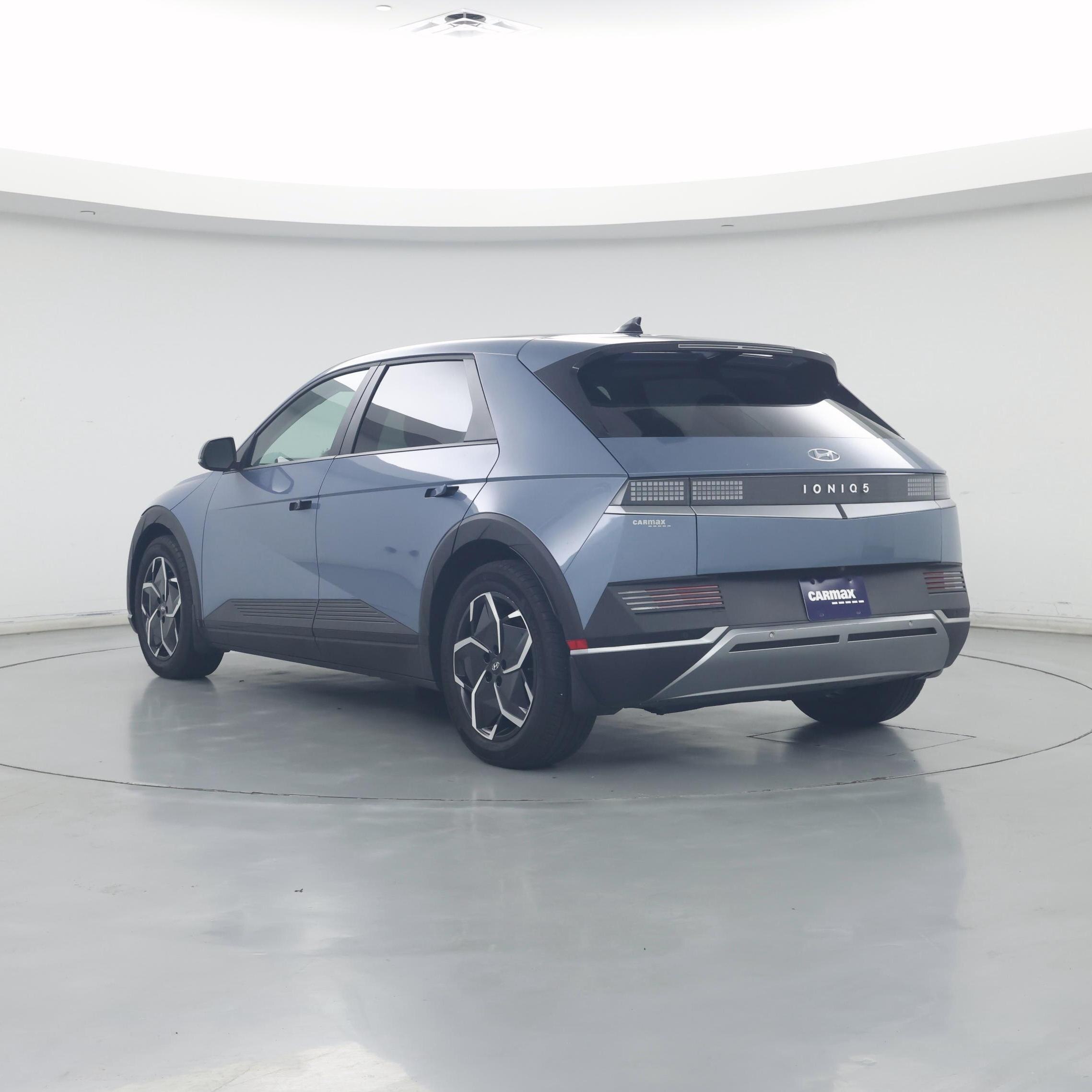 Thumbnail: 2023 Hyundai Ioniq 5 - 2