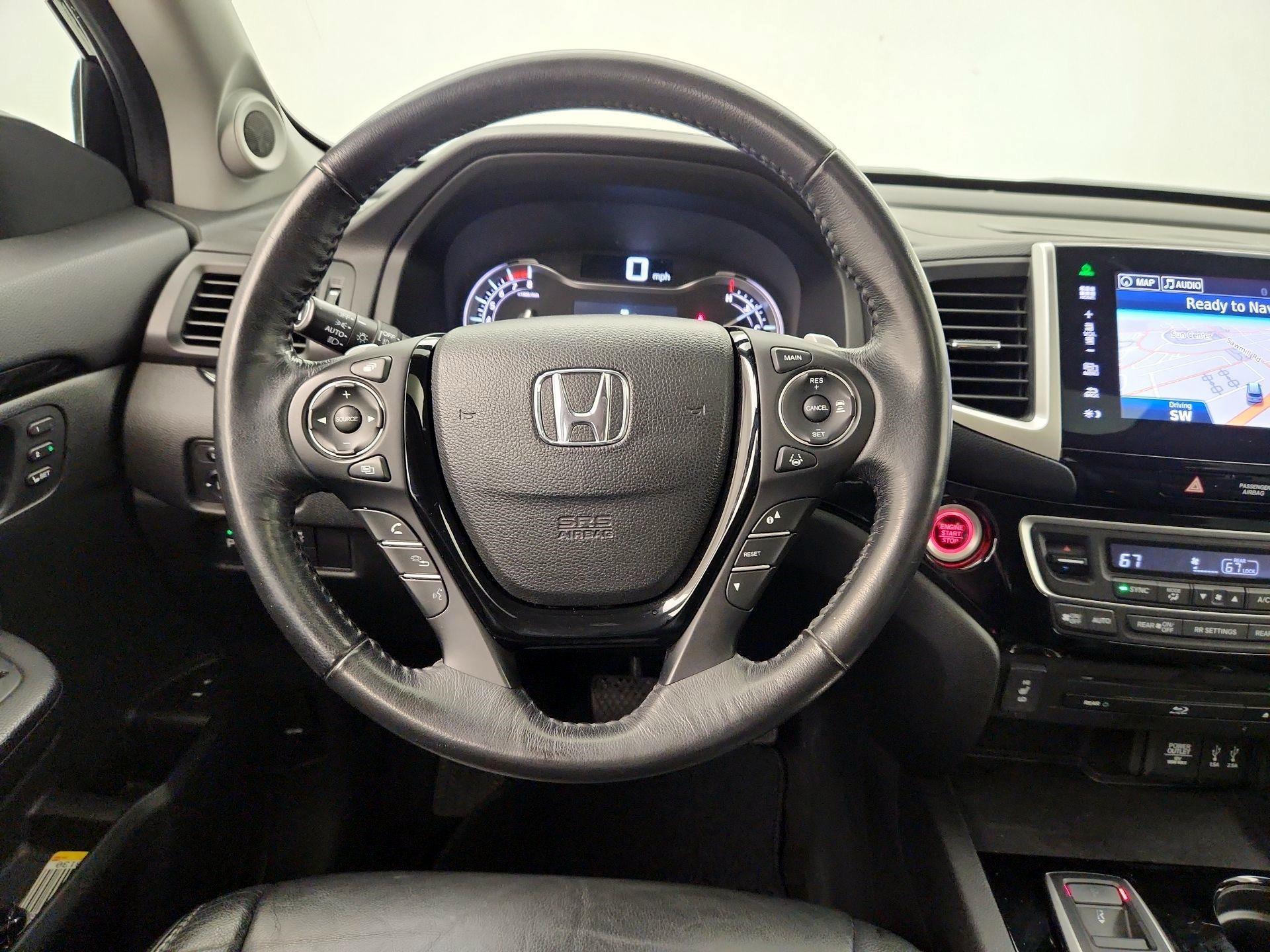 Thumbnail: 2016 Honda Pilot - 10