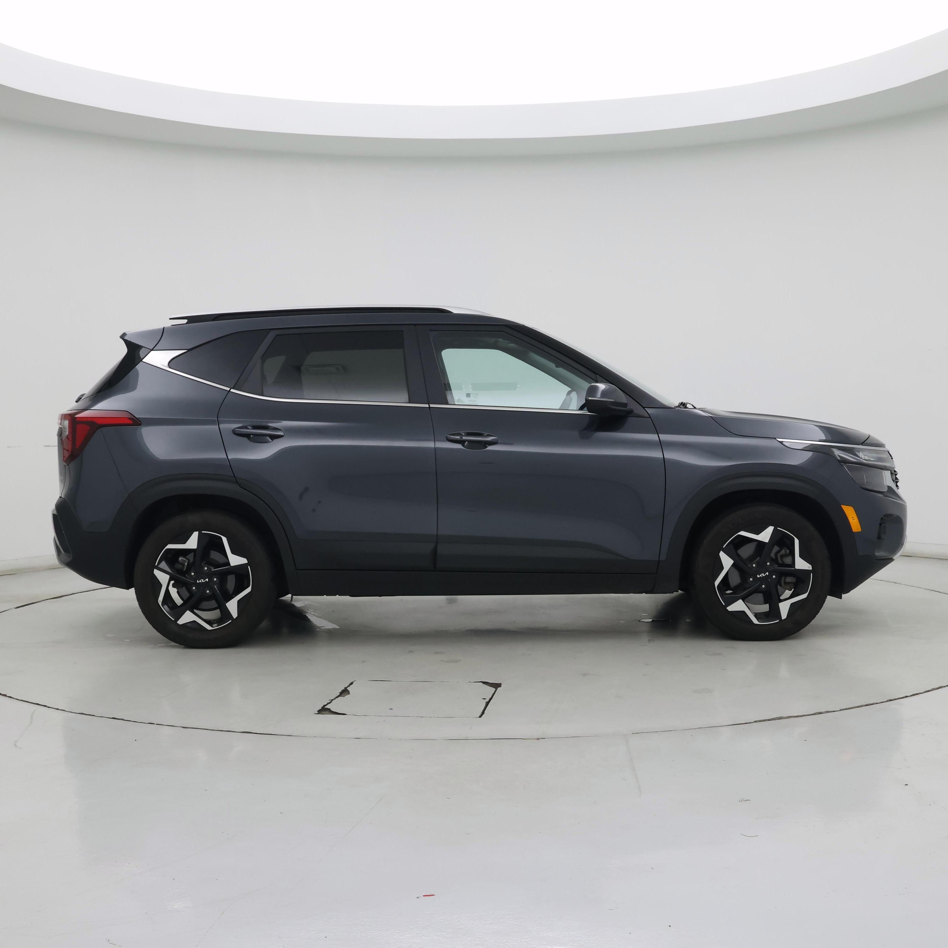 Thumbnail: 2024 Kia Seltos - 7