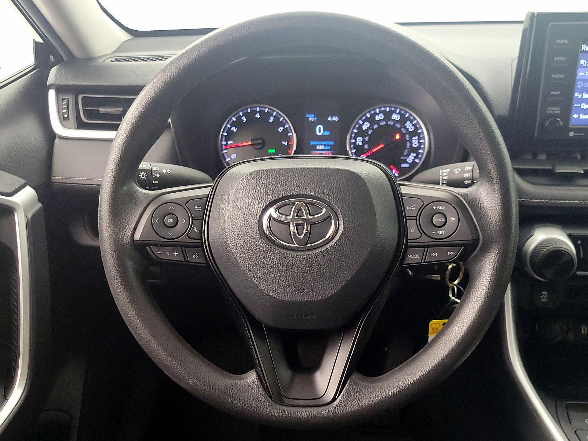 Thumbnail: 2021 Toyota RAV4 - 10