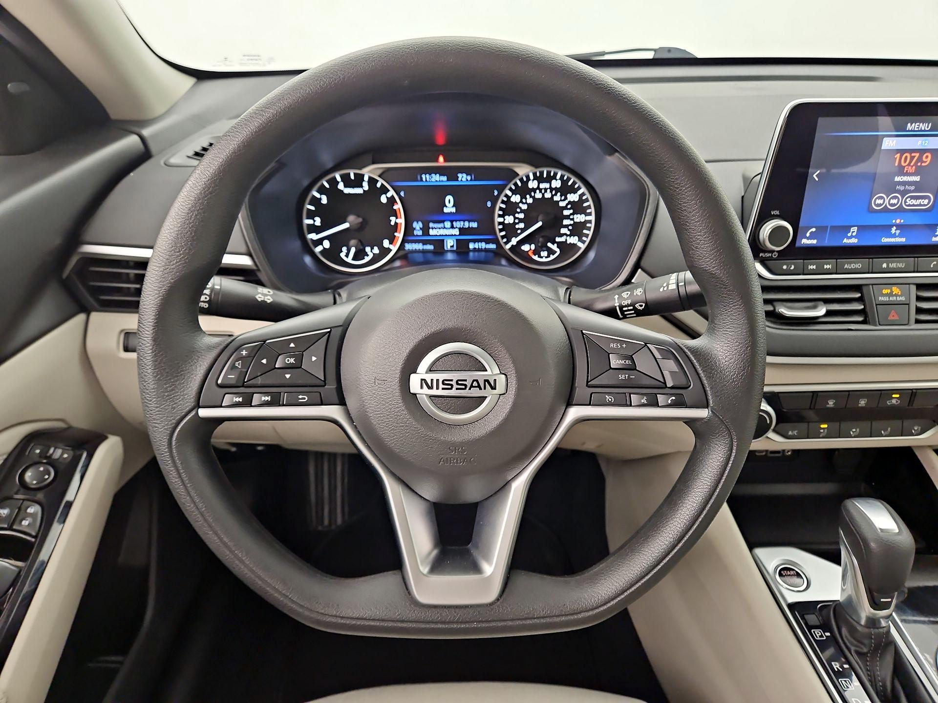 Thumbnail: 2021 Nissan Altima - 10