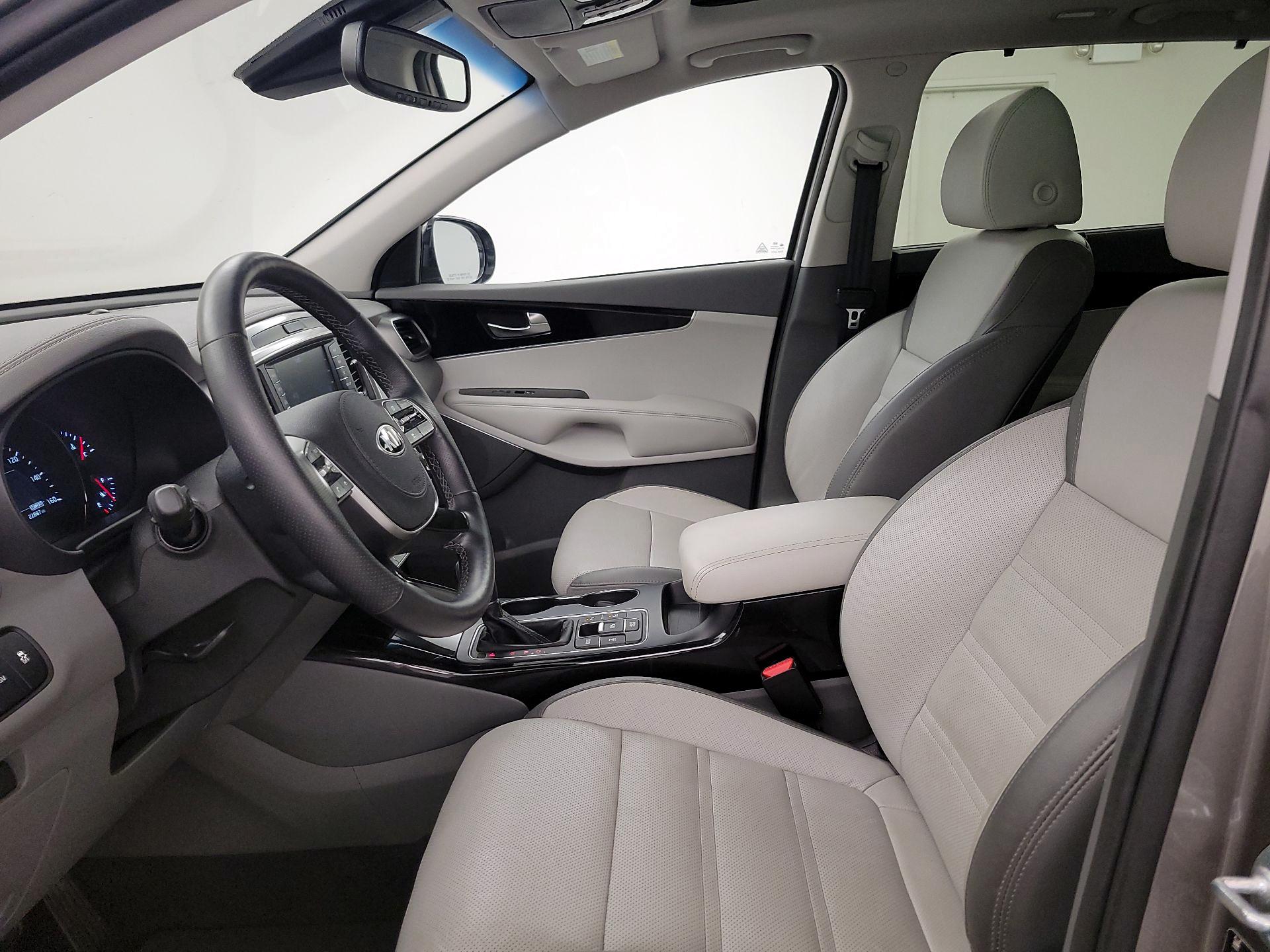 Thumbnail: 2019 Kia Sorento - 11