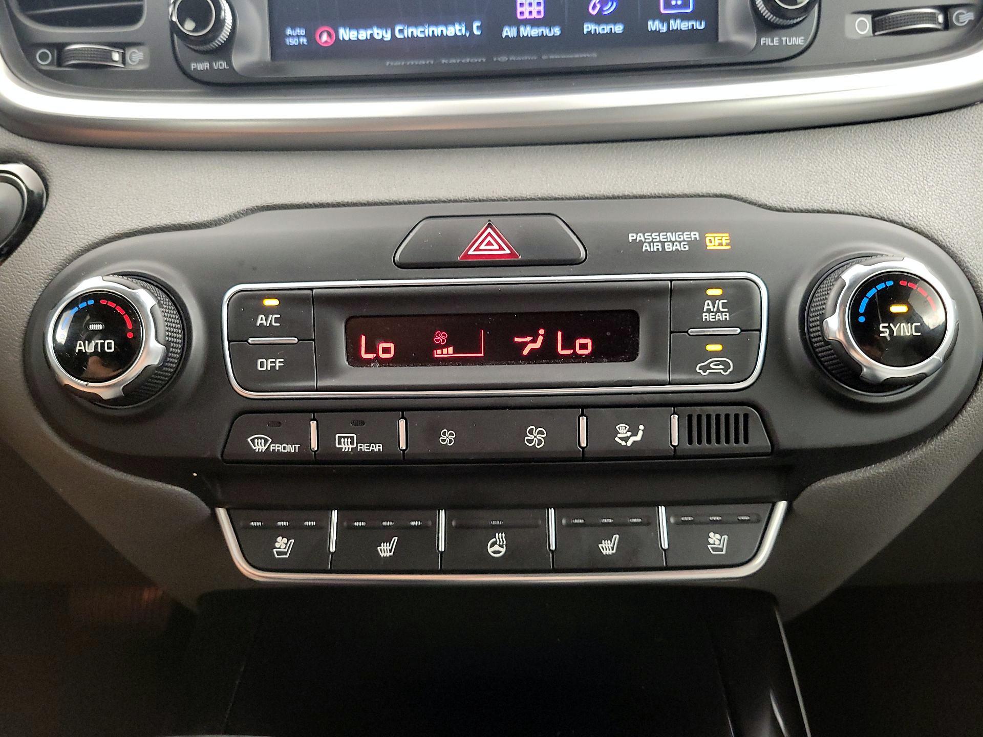 Thumbnail: 2019 Kia Sorento - 17