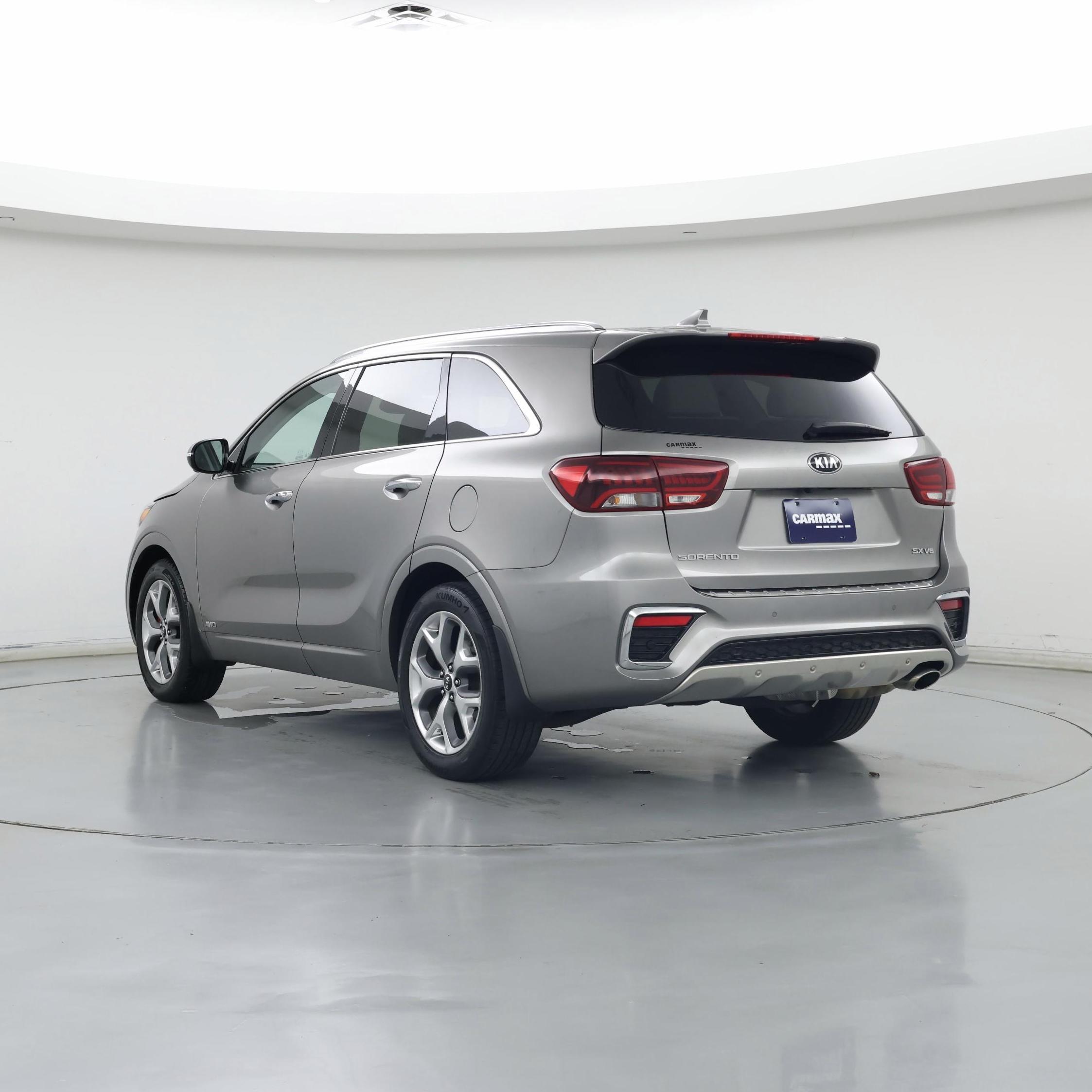 Thumbnail: 2019 Kia Sorento - 2