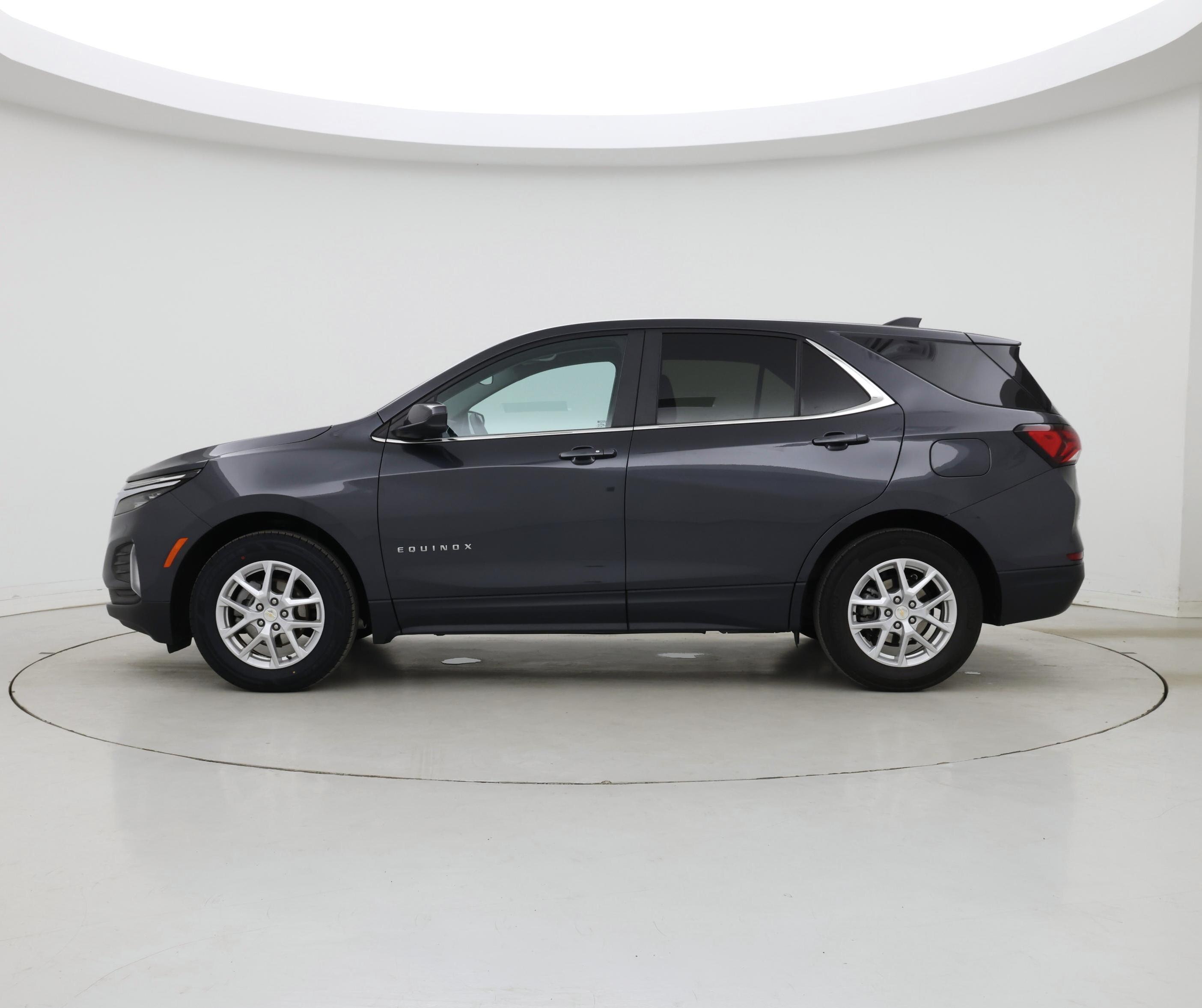 Thumbnail: 2023 Chevrolet Equinox - 3