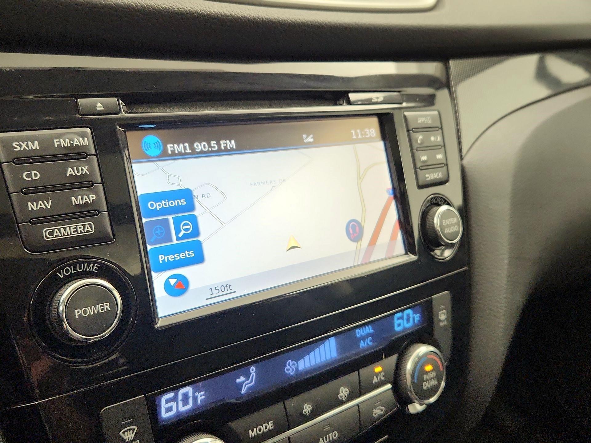 Thumbnail: 2016 Nissan Rogue - 14