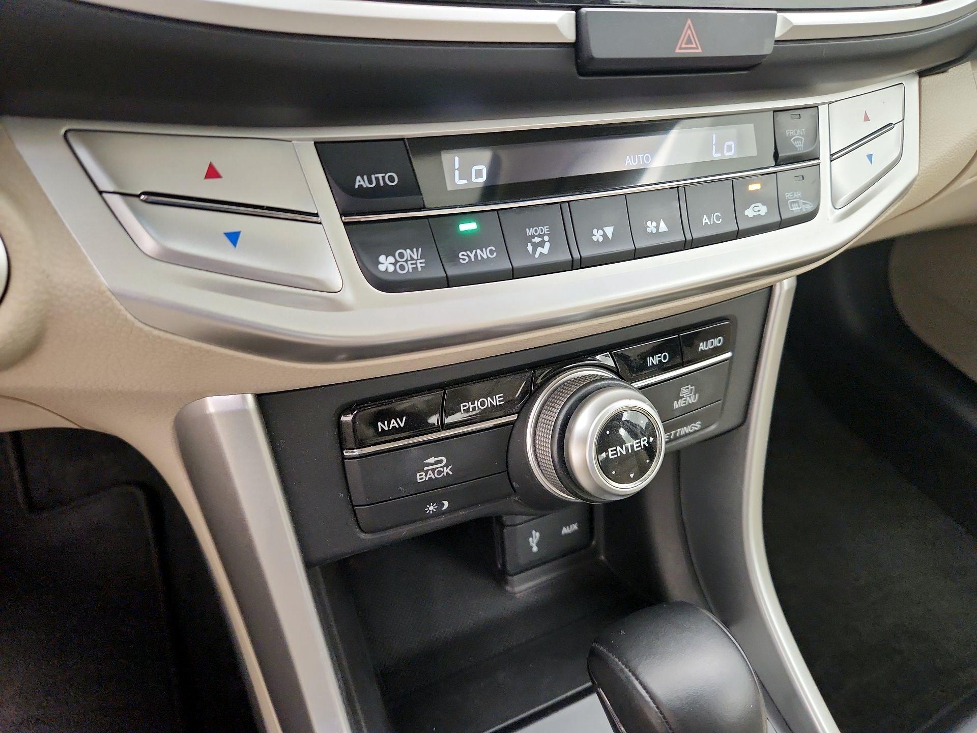 Thumbnail: 2013 Honda Accord - 17